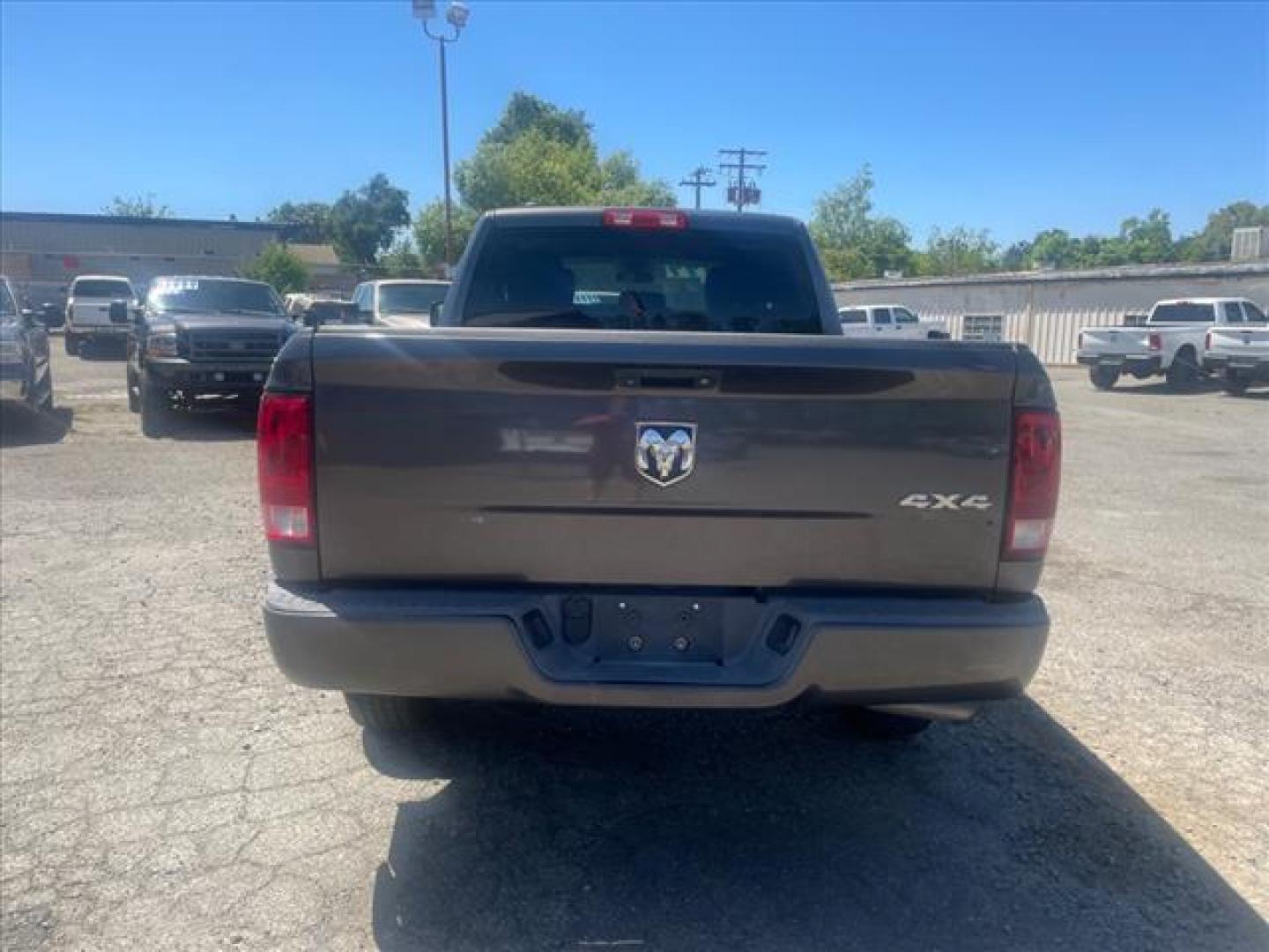 2018 Granite Crystal Metallic Clear Coat RAM 1500 Express (1C6RR7FG3JS) with an 3.6L 3.6L Flex Fuel V6 305hp 269ft. lbs. Sequential Multiport Fuel Injection engine, 8-Speed Shiftable Automatic transmission, located at 800 Riverside Ave, Roseville, CA, 95678, (916) 773-4549, 38.732265, -121.291039 - 4X4 QUAD CAB EXPRESS ONE OWNER - Photo#7