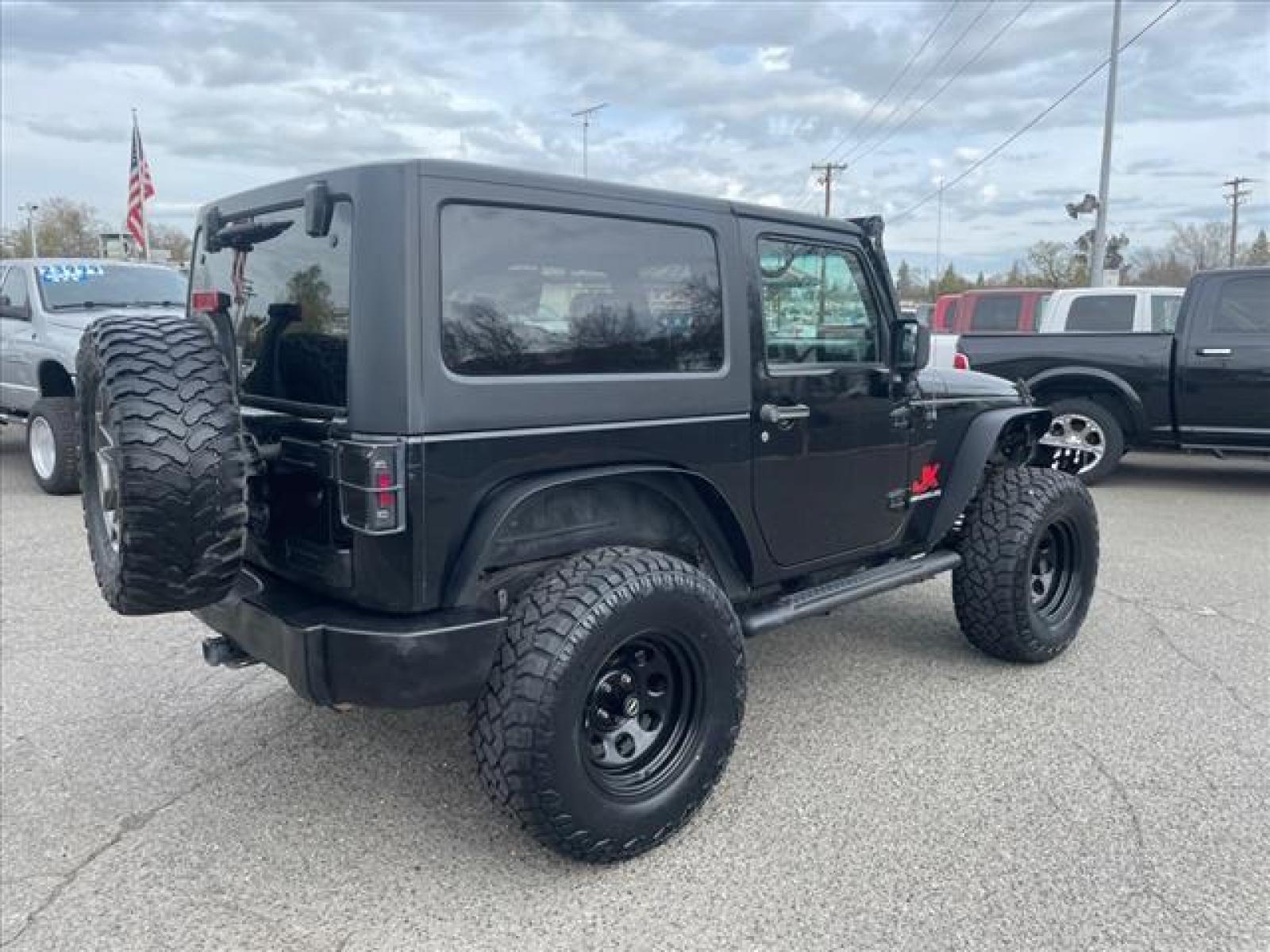 2009 Black Clear Coat Jeep Wrangler X (1J4FA24149L) with an 3.8L 3.8L V6 202hp 237ft. lbs. Sequential Multiport Fuel Injection engine, 6-Speed Manual transmission, located at 800 Riverside Ave, Roseville, CA, 95678, (916) 773-4549, 38.732265, -121.291039 - Photo #3