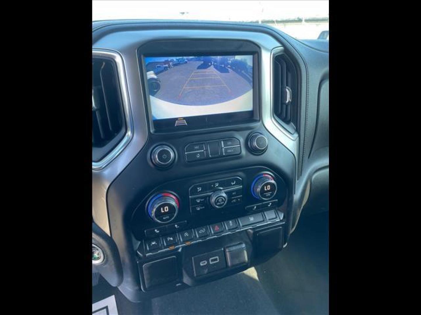 2019 Summit White Chevrolet Silverado 1500 LT (1GCUYDED8KZ) with an 5.3L EcoTec3 5.3L V8 355hp 383ft. lbs. Direct Injection engine, 8-Speed Shiftable Automatic transmission, located at 800 Riverside Ave, Roseville, CA, 95678, (916) 773-4549, 38.732265, -121.291039 - 4X4 CREW CAB LT NEW TIRES ONE OWNER SERVICE RECORDS ON CLEAN CARFAX - Photo#11