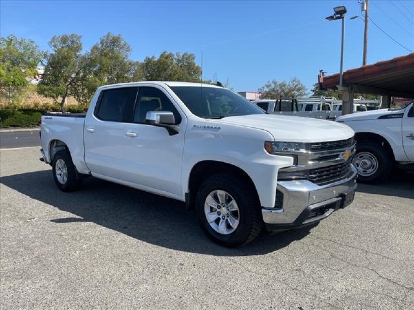 2019 Summit White Chevrolet Silverado 1500 LT (1GCUYDED8KZ) with an 5.3L EcoTec3 5.3L V8 355hp 383ft. lbs. Direct Injection engine, 8-Speed Shiftable Automatic transmission, located at 800 Riverside Ave, Roseville, CA, 95678, (916) 773-4549, 38.732265, -121.291039 - 4X4 CREW CAB LT NEW TIRES ONE OWNER SERVICE RECORDS ON CLEAN CARFAX - Photo#1