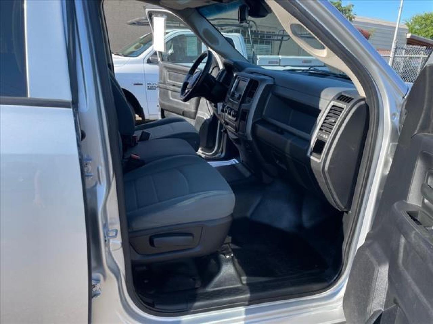 2015 Bright Silver Metallic Clear Coat RAM 1500 Tradesman (3C6RR7KT9FG) with an 5.7L HEMI 5.7L V8 395hp 410ft. lbs. Sequential Multiport Fuel Injection engine, 8-Speed Shiftable Automatic transmission, located at 800 Riverside Ave, Roseville, CA, 95678, (916) 773-4549, 38.732265, -121.291039 - 4X4 TRADESMAN CREW CAB 5.7 HEMI V8 - Photo#13