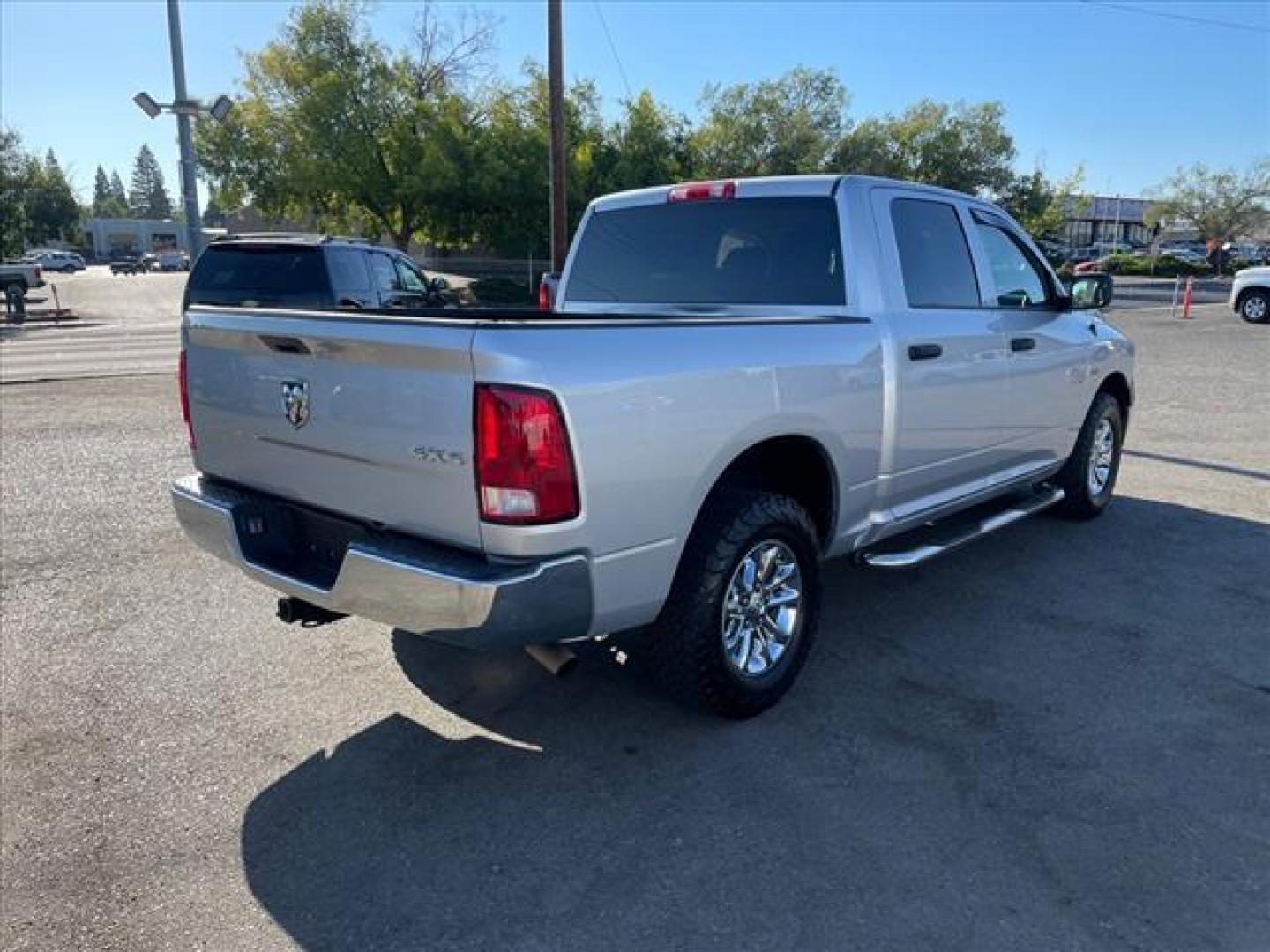 2015 Bright Silver Metallic Clear Coat RAM 1500 Tradesman (3C6RR7KT9FG) with an 5.7L HEMI 5.7L V8 395hp 410ft. lbs. Sequential Multiport Fuel Injection engine, 8-Speed Shiftable Automatic transmission, located at 800 Riverside Ave, Roseville, CA, 95678, (916) 773-4549, 38.732265, -121.291039 - 4X4 TRADESMAN CREW CAB 5.7 HEMI V8 - Photo#3