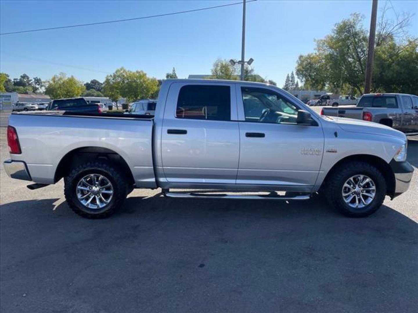 2015 Bright Silver Metallic Clear Coat RAM 1500 Tradesman (3C6RR7KT9FG) with an 5.7L HEMI 5.7L V8 395hp 410ft. lbs. Sequential Multiport Fuel Injection engine, 8-Speed Shiftable Automatic transmission, located at 800 Riverside Ave, Roseville, CA, 95678, (916) 773-4549, 38.732265, -121.291039 - 4X4 TRADESMAN CREW CAB 5.7 HEMI V8 - Photo#5