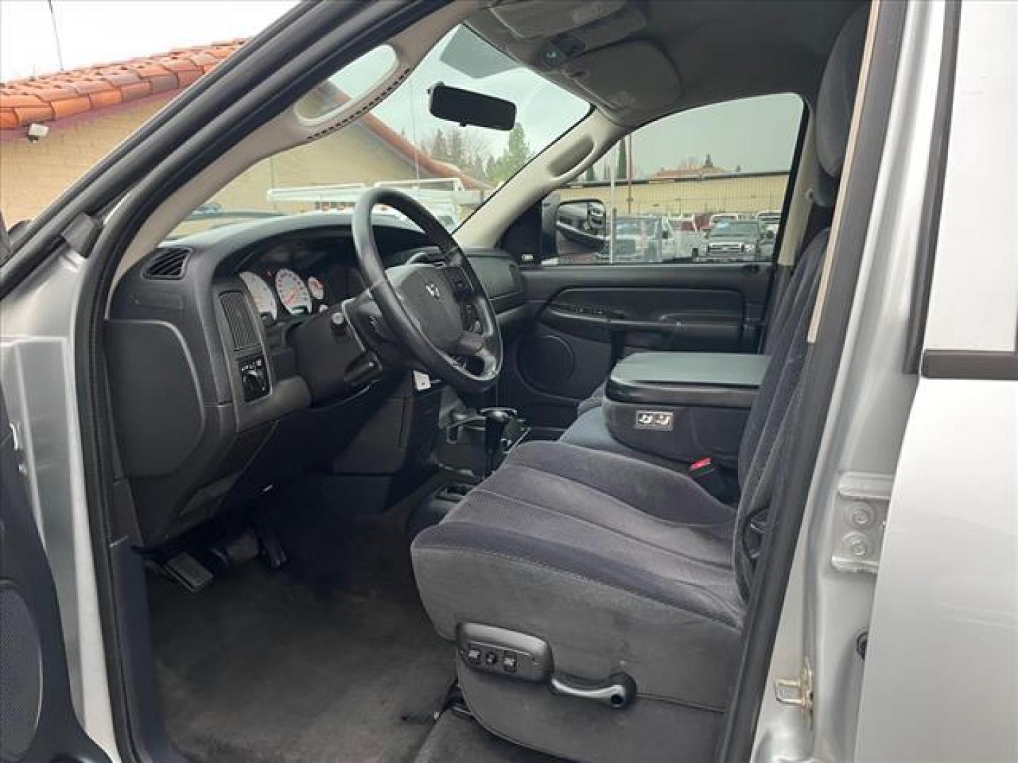 2004 Bright Silver Metallic Clearcoat Dodge Ram 2500 SLT (3D7KU286X4G) with an Cummins 5.9L Diesel Turbo I6 235hp 460ft. lbs. Other engine, 4-Speed Automatic transmission, located at 800 Riverside Ave, Roseville, CA, 95678, (916) 773-4549, 38.732265, -121.291039 - Photo#11