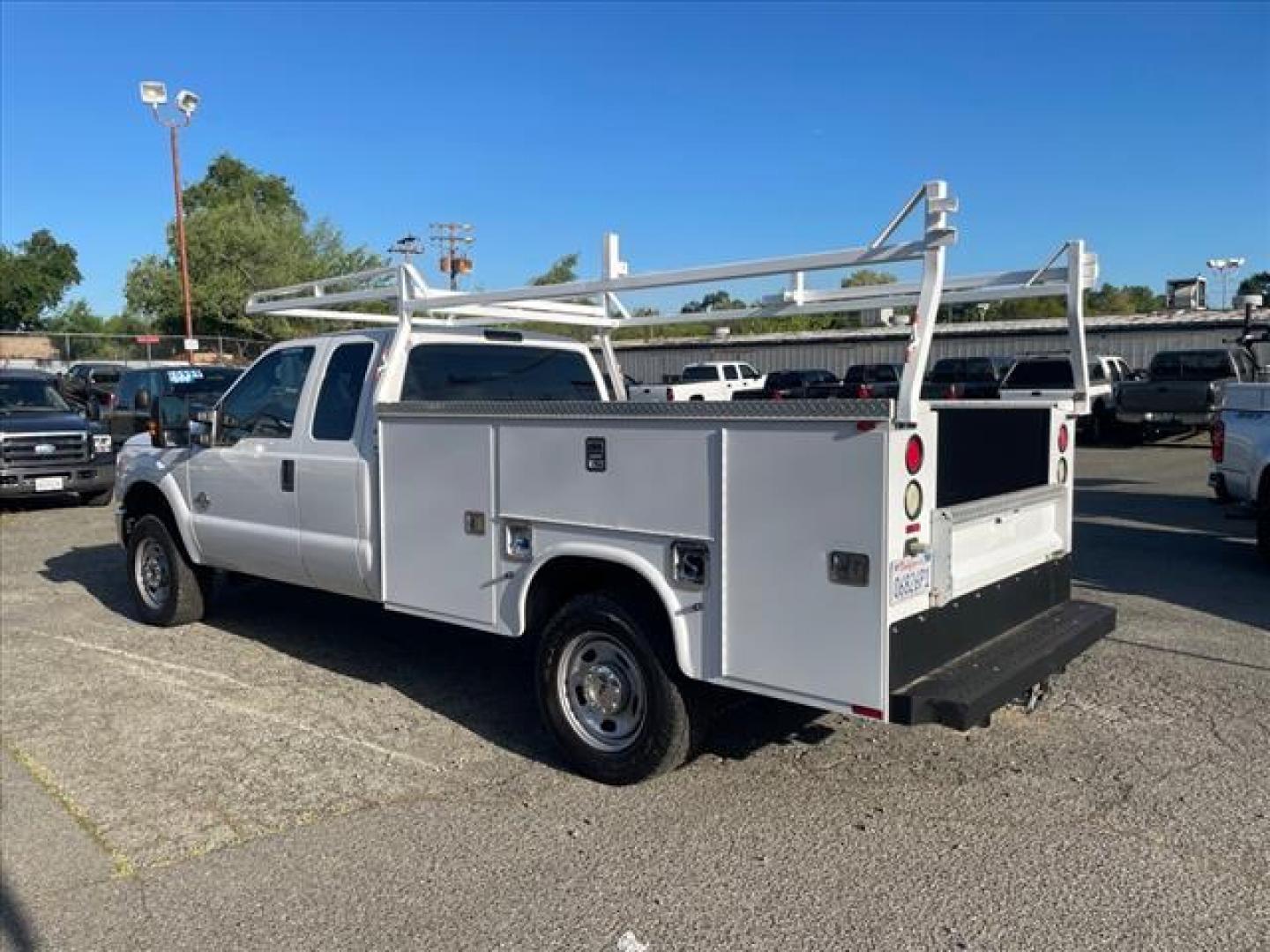 2015 White Ford F-350 Super Duty XL (1FD8X3FT7FE) with an 6.7L Power Stroke 6.7L Biodiesel Turbo V8 300hp 660ft. lbs. Common Rail Direct Injection engine, 6-Speed Shiftable Automatic transmission, located at 800 Riverside Ave, Roseville, CA, 95678, (916) 773-4549, 38.732265, -121.291039 - Photo#3