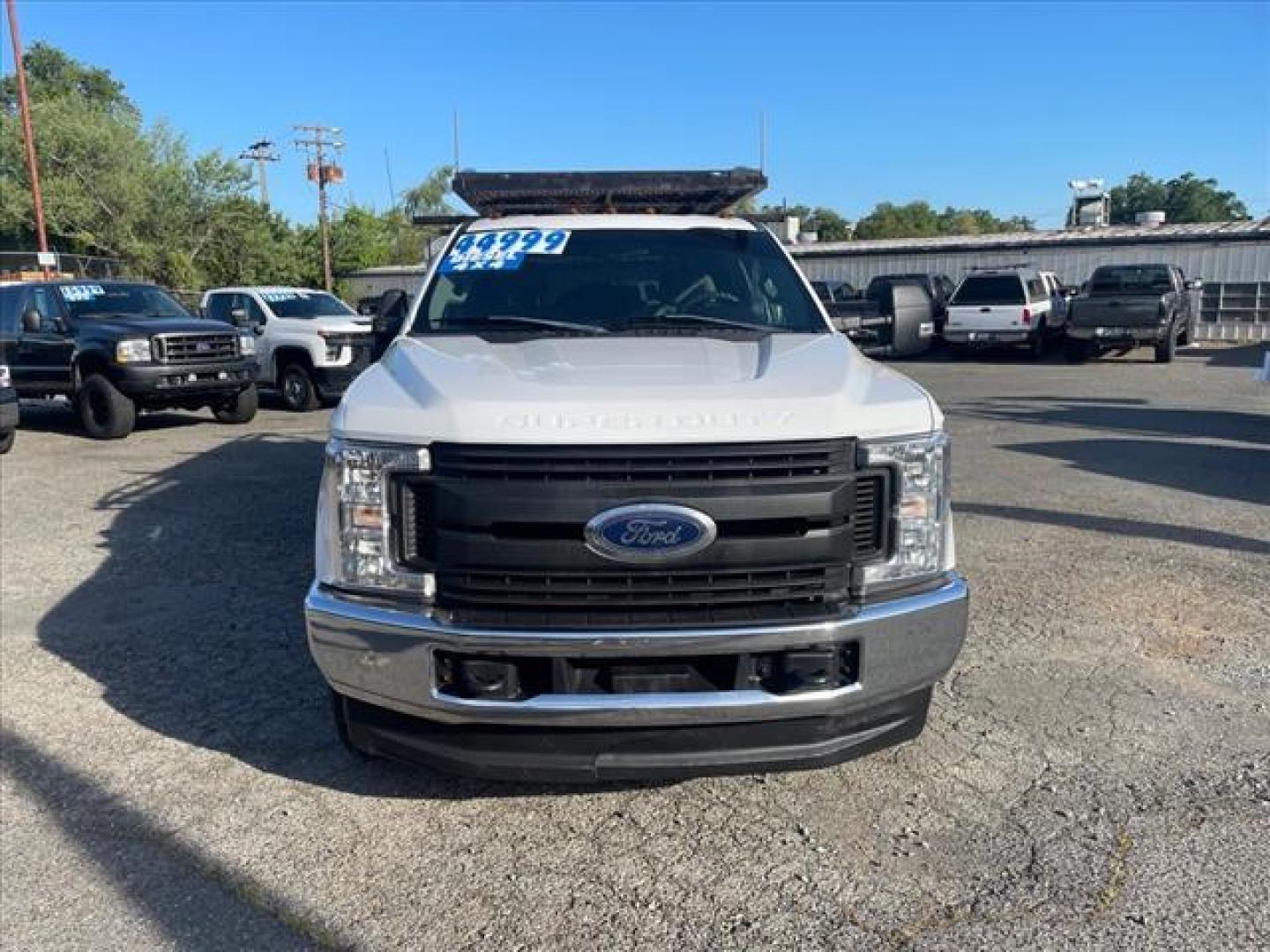 2019 White Ford F-350 Super Duty XL (1FD8W3HT2KE) with an 6.7L Power Stroke 6.7L Biodiesel Turbo V8 330hp 750ft. lbs. Common Rail Direct Injection engine, 6-Speed Shiftable Automatic transmission, located at 800 Riverside Ave, Roseville, CA, 95678, (916) 773-4549, 38.732265, -121.291039 - DIESEL CREW CAB DUALLY 4X4 UTILITY BED SERVICE RECORDS ON CLEAN CARFAX - Photo#7