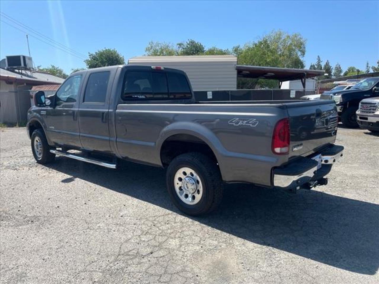 2005 Dark Shadow Grey Clearcoat Metallic Ford F-250 Super Duty XLT (1FTSW21P05E) with an 6.0L Power Stroke 6.0L Diesel Turbo V8 325hp 560ft. lbs. Direct Injection engine, 5-Speed Automatic transmission, located at 800 Riverside Ave, Roseville, CA, 95678, (916) 773-4549, 38.732265, -121.291039 - DIESEL CREW CAB 4X4 XLT LOW MILES NEW EGR AND OIL COOLER ONE OWNER CLEAN CARFAX - Photo#2