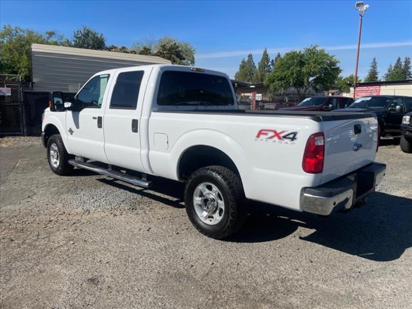 2015 Oxford White Ford F-250 Super Duty XLT (1FT7W2BT1FE) with an 6.7L Power Stroke 6.7L Biodiesel Turbo V8 440hp 860ft. lbs. Common Rail Direct Injection engine, 6-Speed Shiftable Automatic transmission, located at 800 Riverside Ave, Roseville, CA, 95678, (916) 773-4549, 38.732265, -121.291039 - Photo#2