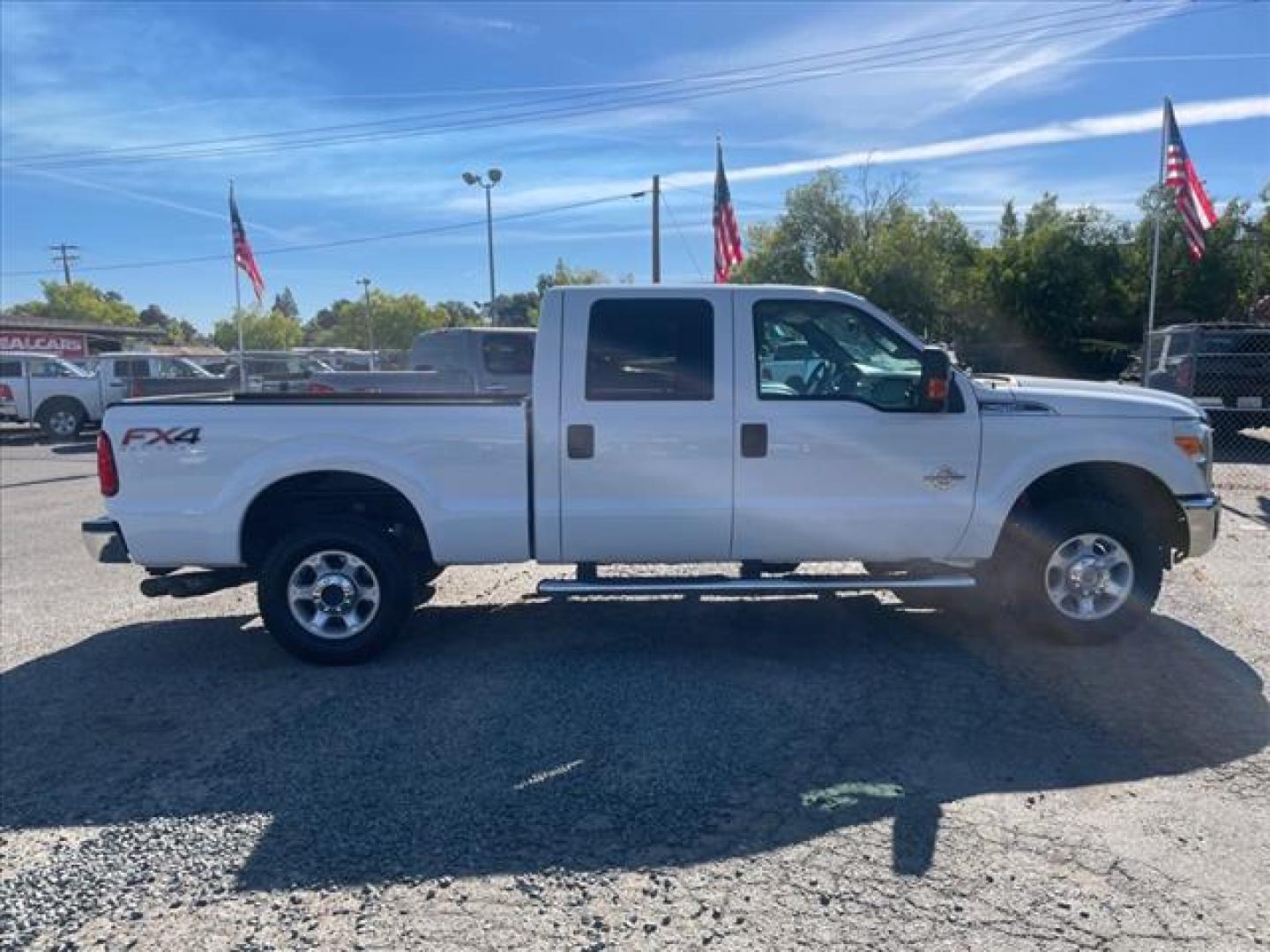 2015 Oxford White Ford F-250 Super Duty XLT (1FT7W2BT1FE) with an 6.7L Power Stroke 6.7L Biodiesel Turbo V8 440hp 860ft. lbs. Common Rail Direct Injection engine, 6-Speed Shiftable Automatic transmission, located at 800 Riverside Ave, Roseville, CA, 95678, (916) 773-4549, 38.732265, -121.291039 - Photo#5