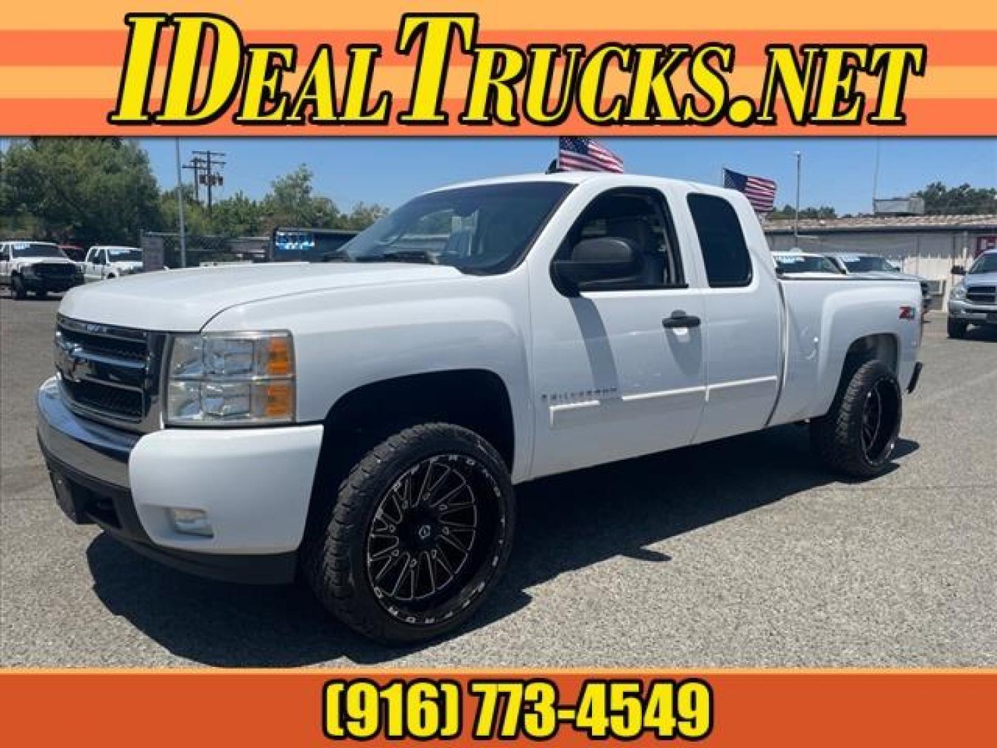 2007 White Chevrolet Silverado 1500 LT1 (1GCEK19057Z) with an 5.3L Vortec 5.3L Flex Fuel V8 315hp 338ft. lbs. Fuel Injected engine, 4-Speed Automatic transmission, located at 800 Riverside Ave, Roseville, CA, 95678, (916) 773-4549, 38.732265, -121.291039 - Photo#0