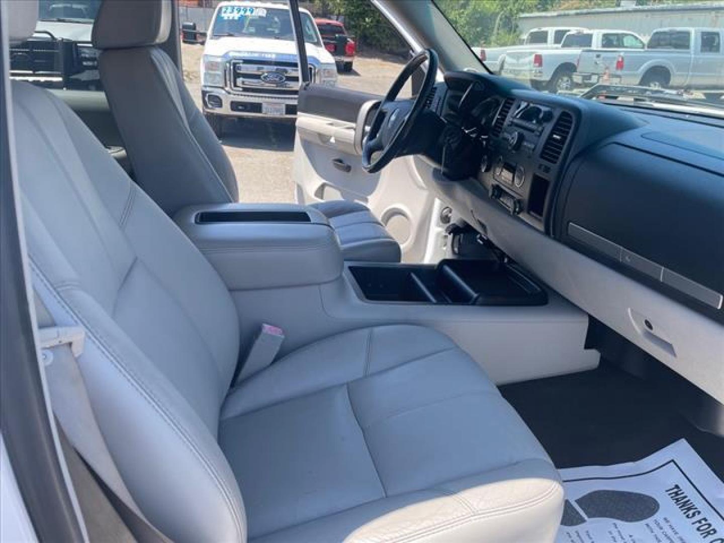 2007 White Chevrolet Silverado 1500 LT1 (1GCEK19057Z) with an 5.3L Vortec 5.3L Flex Fuel V8 315hp 338ft. lbs. Fuel Injected engine, 4-Speed Automatic transmission, located at 800 Riverside Ave, Roseville, CA, 95678, (916) 773-4549, 38.732265, -121.291039 - 4X4 Z71 EXTENDED CAB LT LOW MILES LEATHER - Photo#14