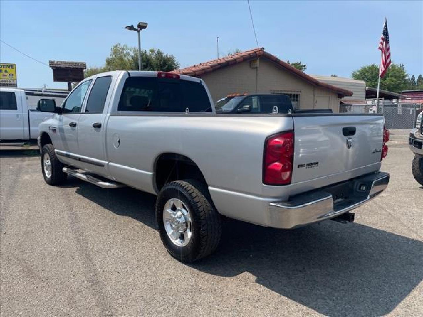 2007 Bright Silver Metallic Clearcoat Dodge Ram 2500 SLT (1D7KS28C37J) with an 5.9L Cummins 5.9L Diesel Turbo I6 325hp 610ft. lbs. Direct Injection engine, 4-Speed Automatic transmission, located at 800 Riverside Ave, Roseville, CA, 95678, (916) 773-4549, 38.732265, -121.291039 - Photo#2