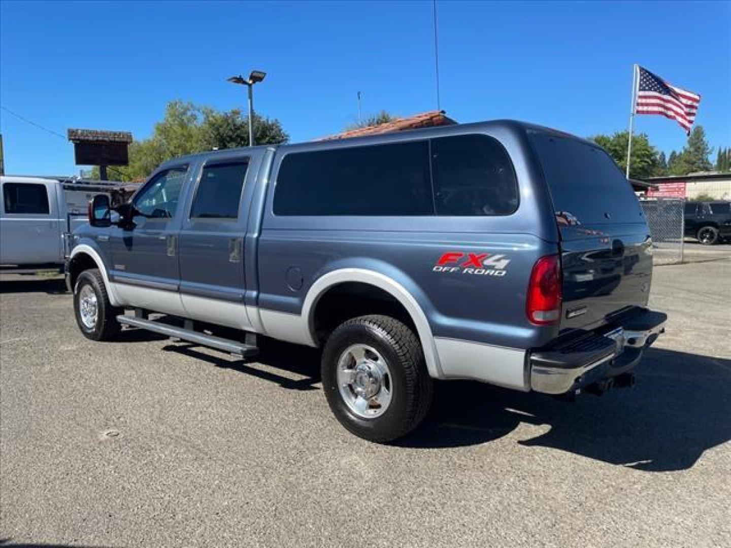 2006 Medium Wedgewood Blue Clearcoat Ford F-250 Super Duty Lariat (1FTSW21PX6E) with an 6.0L Power Stroke 6.0L Diesel Turbo V8 325hp 560ft. lbs. Direct Injection engine, 5-Speed Automatic transmission, located at 800 Riverside Ave, Roseville, CA, 95678, (916) 773-4549, 38.732265, -121.291039 - Photo#2