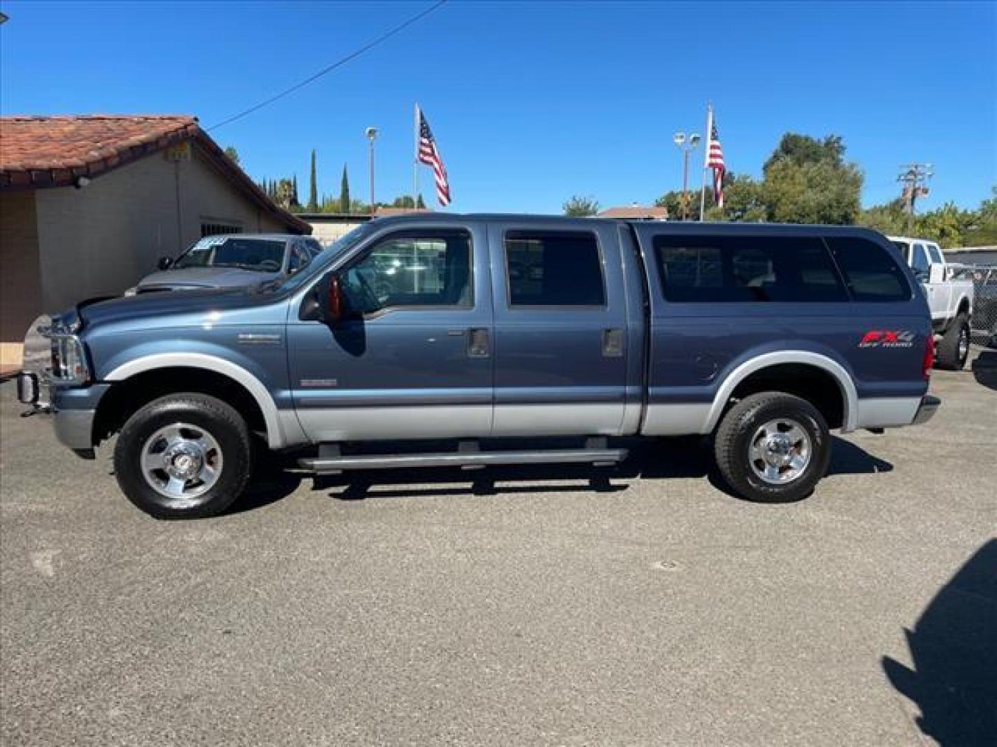 2006 Medium Wedgewood Blue Clearcoat Ford F-250 Super Duty Lariat (1FTSW21PX6E) with an 6.0L Power Stroke 6.0L Diesel Turbo V8 325hp 560ft. lbs. Direct Injection engine, 5-Speed Automatic transmission, located at 800 Riverside Ave, Roseville, CA, 95678, (916) 773-4549, 38.732265, -121.291039 - Photo#4