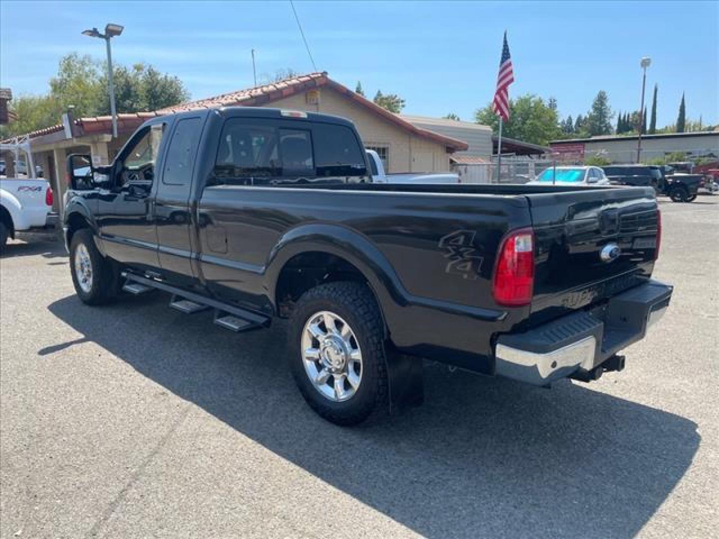 2015 Tuxedo Black Metallic Ford F-250 Super Duty Lariat (1FT7X2B61FE) with an 6.2L 6.2L Flex Fuel V8 385hp 405ft. lbs. Sequential Electronic Fuel Injection engine, 6-Speed Shiftable Automatic transmission, located at 800 Riverside Ave, Roseville, CA, 95678, (916) 773-4549, 38.732265, -121.291039 - Photo#2