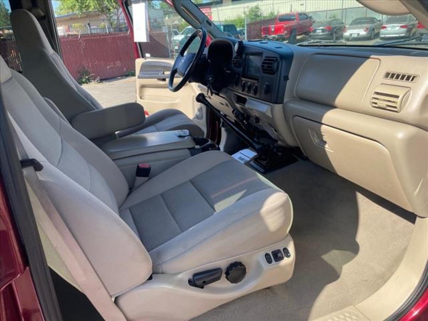 2005 Dark Toreador Red Clearcoat Ford F-250 Super Duty XLT (1FTSW21P05E) with an 6.0L Power Stroke 6.0L Diesel Turbo V8 325hp 560ft. lbs. Direct Injection engine, 6-Speed Manual transmission, located at 800 Riverside Ave, Roseville, CA, 95678, (916) 773-4549, 38.732265, -121.291039 - Photo#13