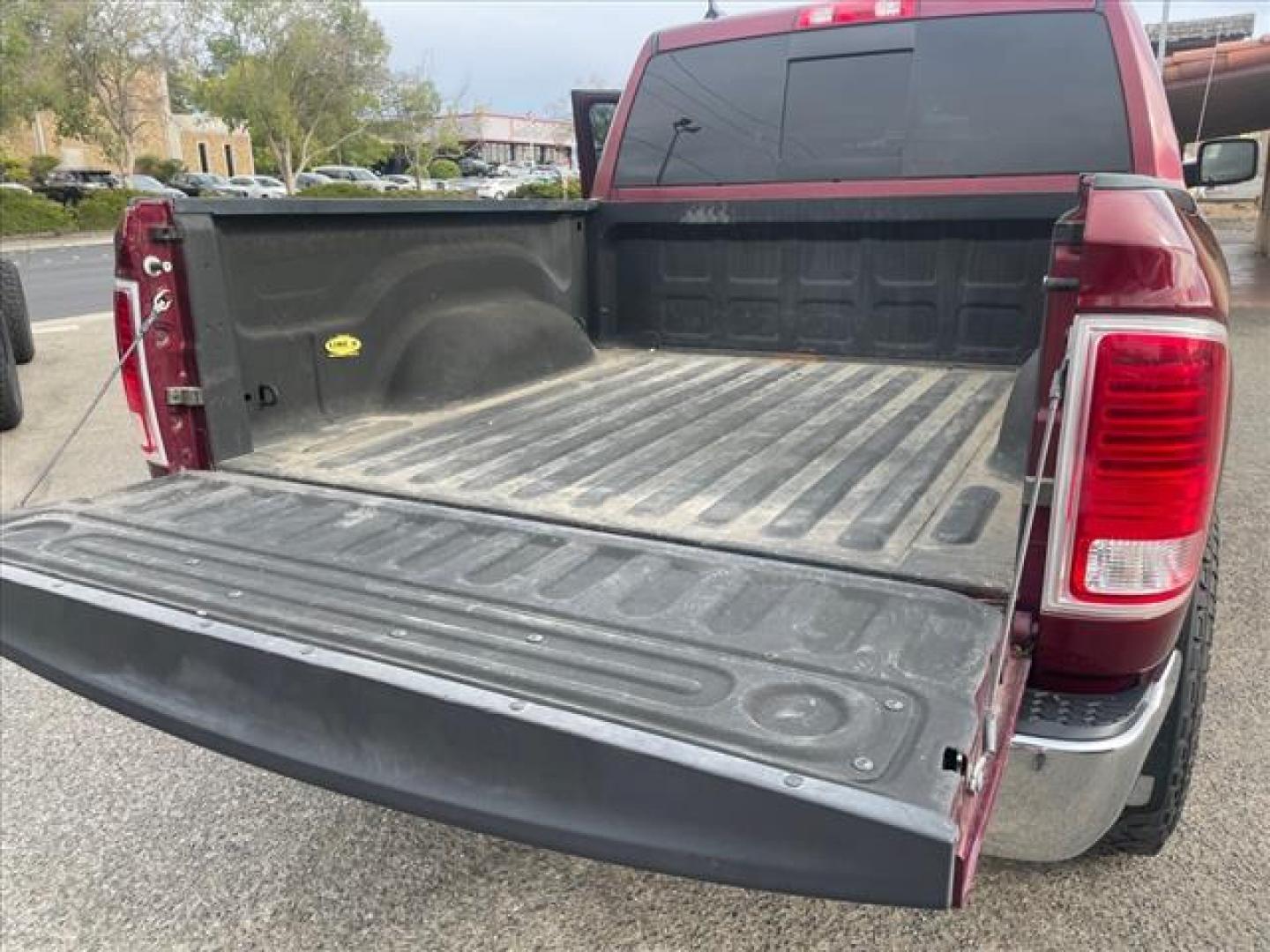 2017 Delmonico Red Pearl Coat RAM 1500 Laramie (1C6RR7NT6HS) with an 5.7L HEMI 5.7L V8 395hp 410ft. lbs. Sequential Multiport Fuel Injection engine, 8-Speed Shiftable Automatic transmission, located at 800 Riverside Ave, Roseville, CA, 95678, (916) 773-4549, 38.732265, -121.291039 - 4X4 CREW CAB LARAMIE 5.7 HEMI V8 CLEAN CARFAX - Photo#9