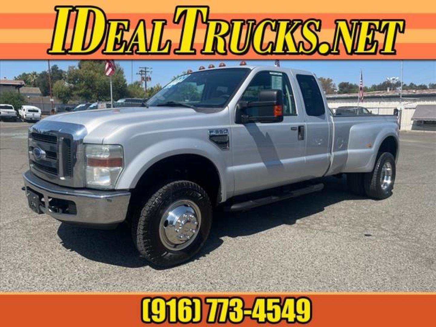 2008 Silver Clearcoat Metallic Ford F-350 Super Duty XLT (1FTWX33Y28E) with an 6.8L Triton 6.8L V10 362hp 457ft. lbs. Sequential Multiport Fuel Injection engine, 5-Speed Automatic transmission, located at 800 Riverside Ave, Roseville, CA, 95678, (916) 773-4549, 38.732265, -121.291039 - 4X4 SUPER CAB DUALLY XLT LOW MILES ONE OWNER CLEAN CARFAX - Photo#0