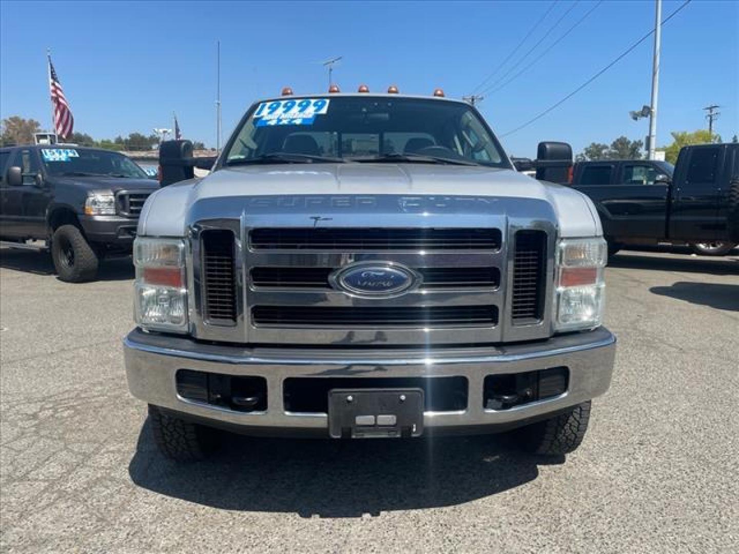 2008 Silver Clearcoat Metallic Ford F-350 Super Duty XLT (1FTWX33Y28E) with an 6.8L Triton 6.8L V10 362hp 457ft. lbs. Sequential Multiport Fuel Injection engine, 5-Speed Automatic transmission, located at 800 Riverside Ave, Roseville, CA, 95678, (916) 773-4549, 38.732265, -121.291039 - 4X4 SUPER CAB DUALLY XLT LOW MILES ONE OWNER CLEAN CARFAX - Photo#7