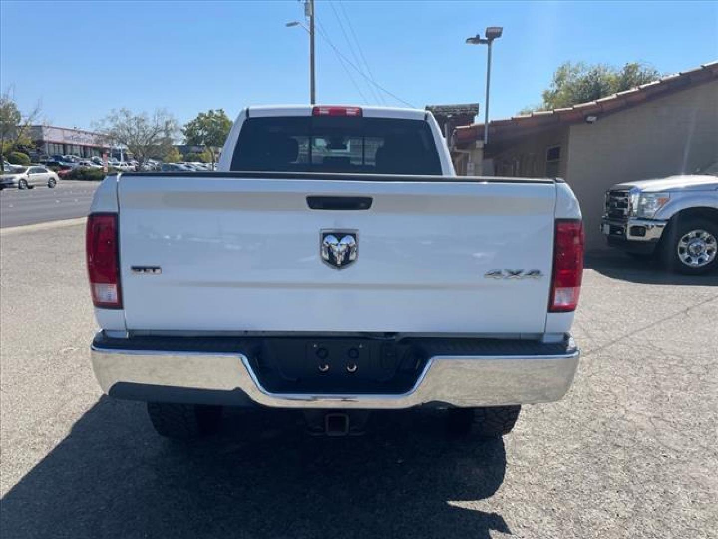 2018 Bright White Clear Coat RAM 2500 SLT (3C6UR5DL8JG) with an 6.7L Cummins 6.7L Diesel Turbo I6 350hp 660ft. lbs. Common Rail Direct Injection engine, Automatic transmission, located at 800 Riverside Ave, Roseville, CA, 95678, (916) 773-4549, 38.732265, -121.291039 - Photo#9