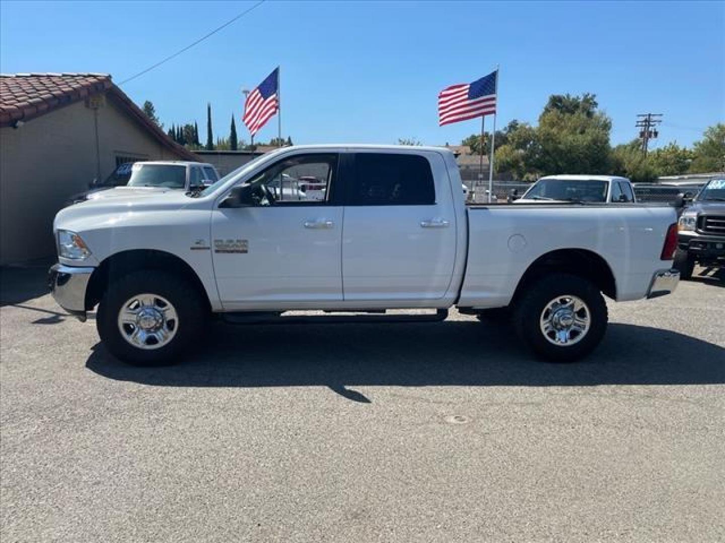 2018 Bright White Clear Coat RAM 2500 SLT (3C6UR5DL8JG) with an 6.7L Cummins 6.7L Diesel Turbo I6 350hp 660ft. lbs. Common Rail Direct Injection engine, Automatic transmission, located at 800 Riverside Ave, Roseville, CA, 95678, (916) 773-4549, 38.732265, -121.291039 - Photo#5