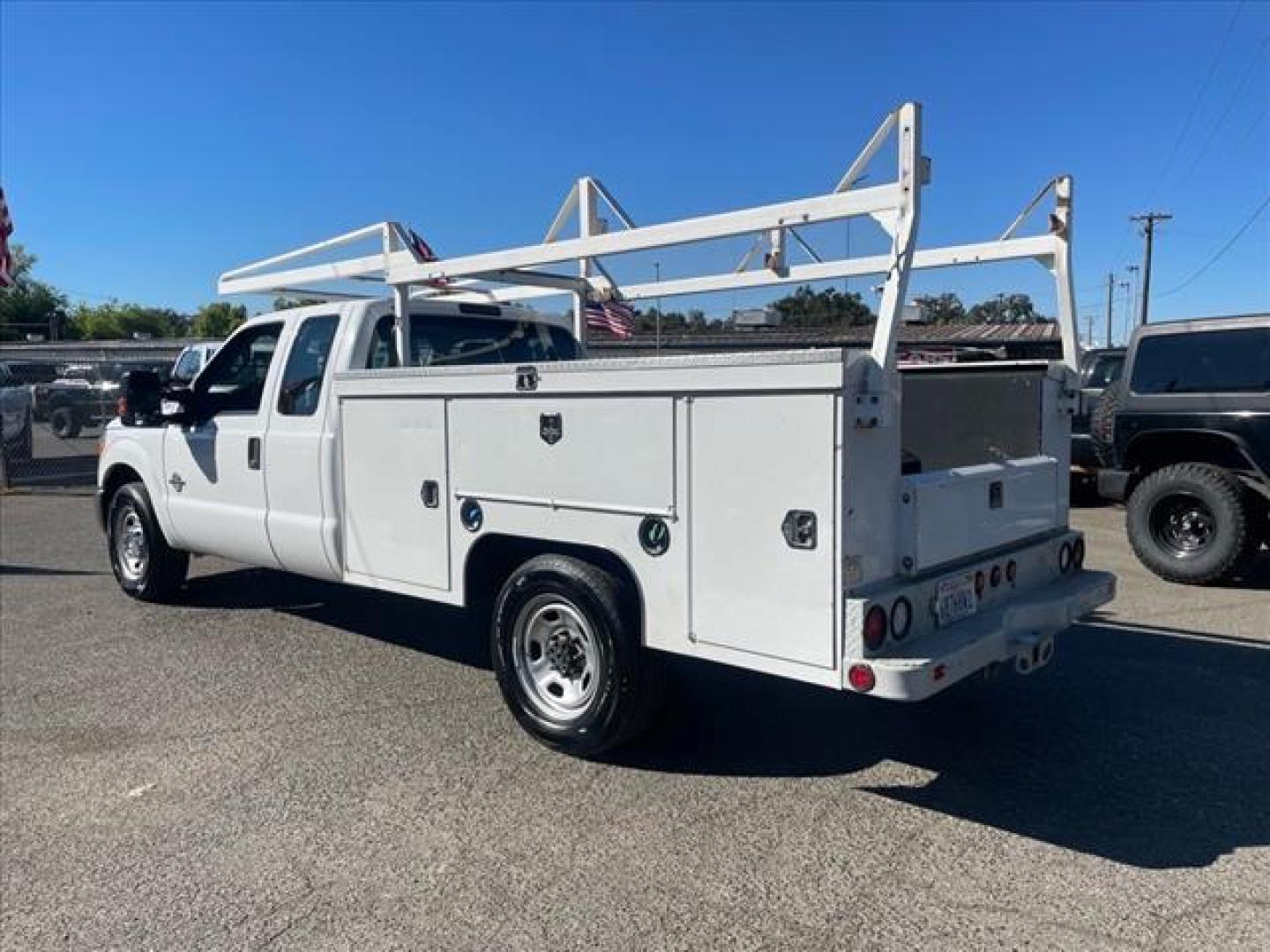 2016 White Ford F-350 Super Duty XL (01FD8X3ET4G) with an 6.7L Power Stroke 6.7L Biodiesel Turbo V8 300hp 660ft. lbs. Common Rail Direct Injection engine, 5-Speed Automatic transmission, located at 800 Riverside Ave, Roseville, CA, 95678, (916) 773-4549, 38.732265, -121.291039 - Photo#2