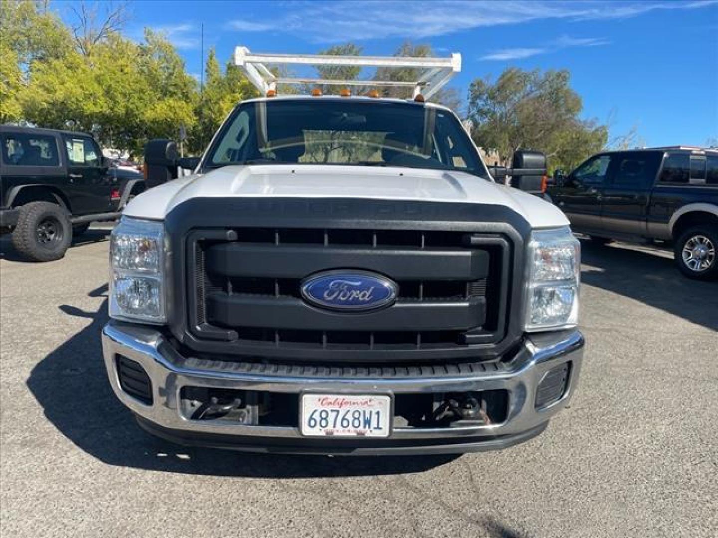 2016 White Ford F-350 Super Duty XL (01FD8X3ET4G) with an 6.7L Power Stroke 6.7L Biodiesel Turbo V8 300hp 660ft. lbs. Common Rail Direct Injection engine, 5-Speed Automatic transmission, located at 800 Riverside Ave, Roseville, CA, 95678, (916) 773-4549, 38.732265, -121.291039 - Photo#6