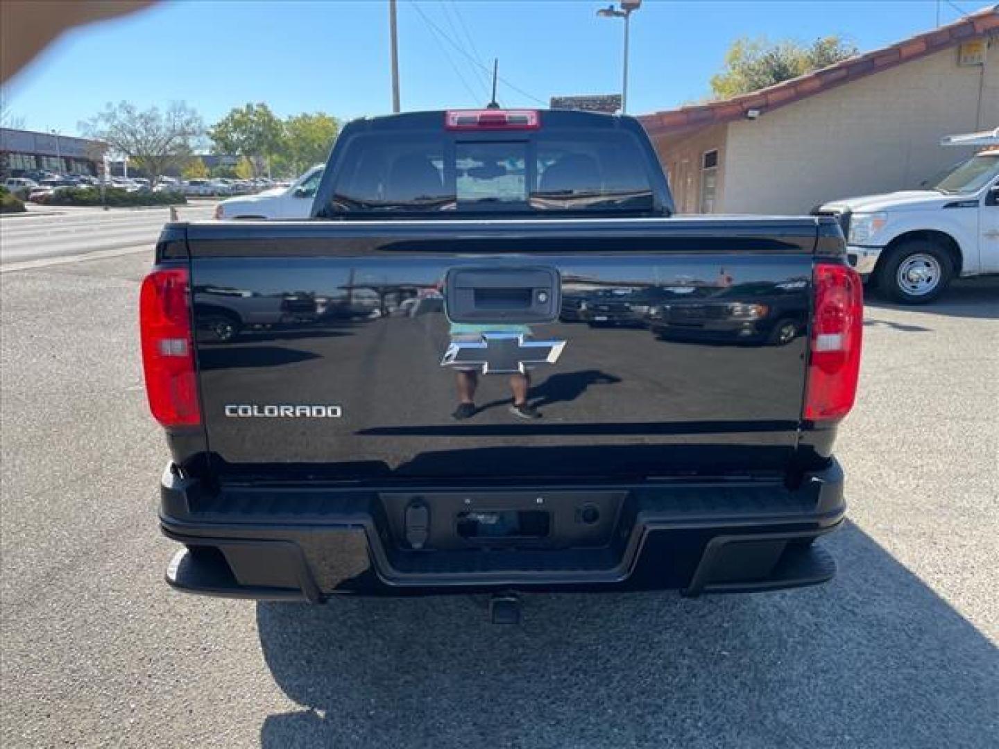 2018 Black Chevrolet Colorado Z71 (1GCGTDEN1J1) with an 3.6L 3.6L V6 308hp 275ft. lbs. Direct Injection engine, 8-Speed Shiftable Automatic transmission, located at 800 Riverside Ave, Roseville, CA, 95678, (916) 773-4549, 38.732265, -121.291039 - 4X4 CREW CAB Z71 ONE OWNER - Photo#9