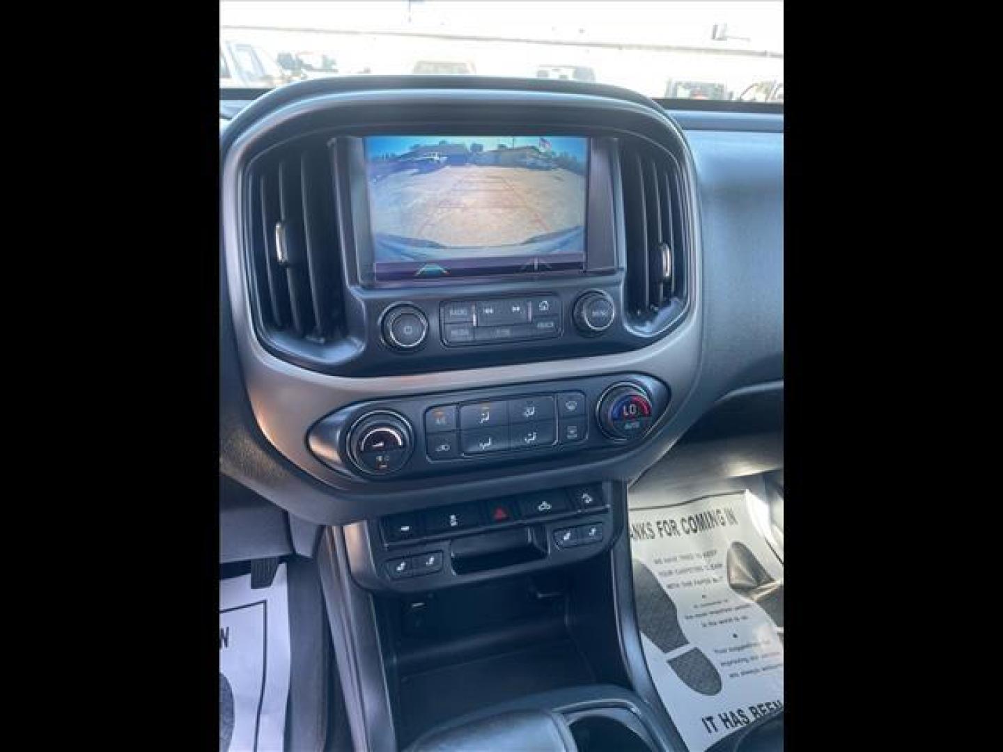 2018 Black Chevrolet Colorado Z71 (1GCGTDEN1J1) with an 3.6L 3.6L V6 308hp 275ft. lbs. Direct Injection engine, 8-Speed Shiftable Automatic transmission, located at 800 Riverside Ave, Roseville, CA, 95678, (916) 773-4549, 38.732265, -121.291039 - 4X4 CREW CAB Z71 ONE OWNER - Photo#11