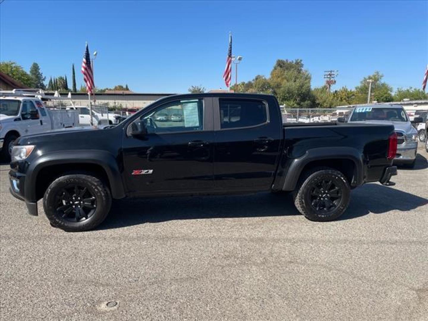 2018 Black Chevrolet Colorado Z71 (1GCGTDEN1J1) with an 3.6L 3.6L V6 308hp 275ft. lbs. Direct Injection engine, 8-Speed Shiftable Automatic transmission, located at 800 Riverside Ave, Roseville, CA, 95678, (916) 773-4549, 38.732265, -121.291039 - 4X4 CREW CAB Z71 ONE OWNER - Photo#5