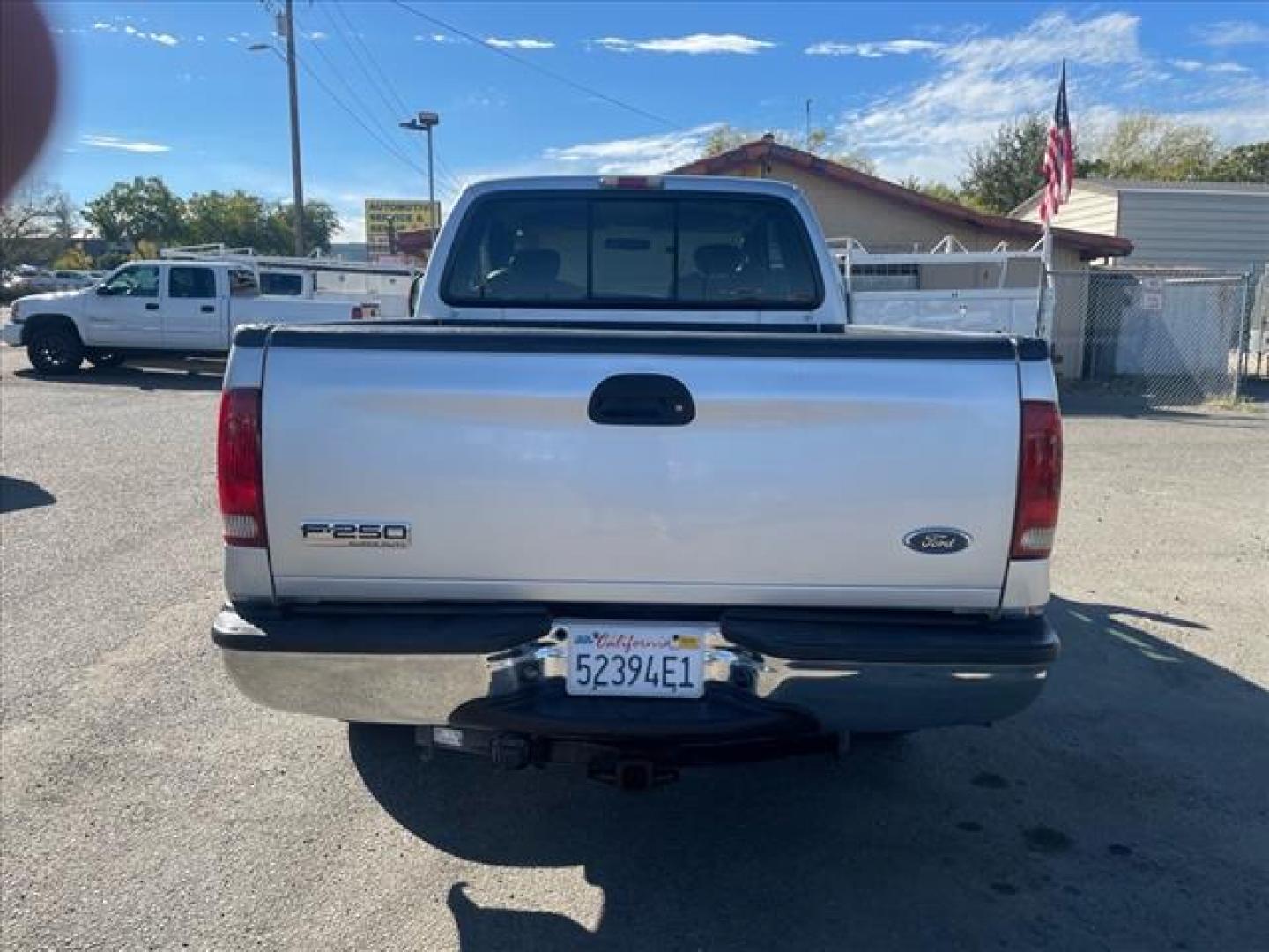 2006 Silver Clearcoat Metallic Ford F-250 Super Duty XLT (1FTSX21P96E) with an 6.0L Power Stroke 6.0L Diesel Turbo V8 325hp 560ft. lbs. Direct Injection engine, 5-Speed Automatic transmission, located at 800 Riverside Ave, Roseville, CA, 95678, (916) 773-4549, 38.732265, -121.291039 - DIESEL SUPER CAB 4X4 FX4 XLT CLEAN CARFAX - Photo#8