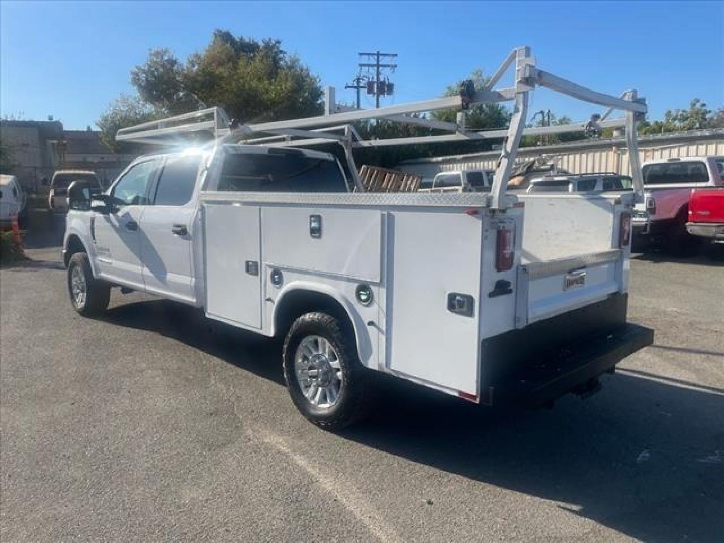 2018 White Ford F-350 Super Duty XLT (1FD8W3FT6JE) with an 6.7L Power Stroke 6.7L Biodiesel Turbo V8 330hp 750ft. lbs. Common Rail Direct Injection engine, 6-Speed Shiftable Automatic transmission, located at 800 Riverside Ave, Roseville, CA, 95678, (916) 773-4549, 38.732265, -121.291039 - DIESEL CREW CAB 4X4 UTILITY BED CLEAN CARFAX - Photo#1