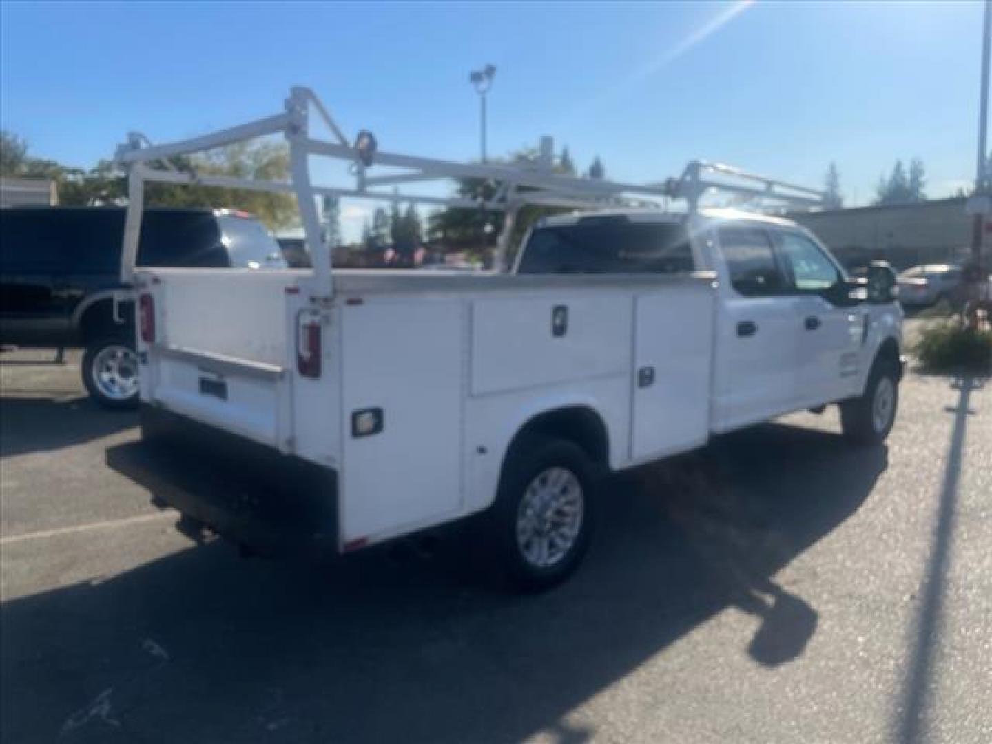 2018 White Ford F-350 Super Duty XLT (1FD8W3FT6JE) with an 6.7L Power Stroke 6.7L Biodiesel Turbo V8 330hp 750ft. lbs. Common Rail Direct Injection engine, 6-Speed Shiftable Automatic transmission, located at 800 Riverside Ave, Roseville, CA, 95678, (916) 773-4549, 38.732265, -121.291039 - DIESEL CREW CAB 4X4 UTILITY BED CLEAN CARFAX - Photo#2