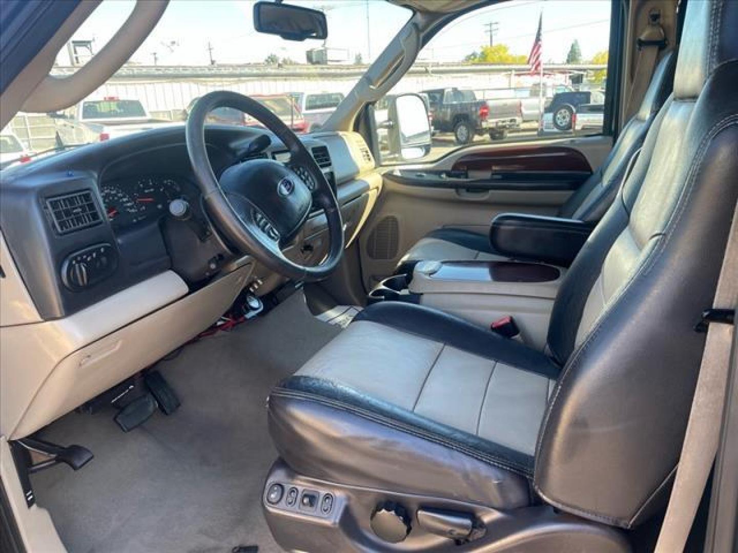 2005 Black Clearcoat Ford Excursion Eddie Bauer (1FMSU45P25E) with an 6.0L Power Stroke 6.0L Diesel Turbo V8 325hp 560ft. lbs. Common Rail Direct Injection engine, 5-Speed Automatic transmission, located at 800 Riverside Ave, Roseville, CA, 95678, (916) 773-4549, 38.732265, -121.291039 - DIESEL 4X4 EDDIE BAUER LIFTED LOW MILES NEW EGR AND OIL COOLER SERVICE RECORDS ONE OWNER - Photo#11