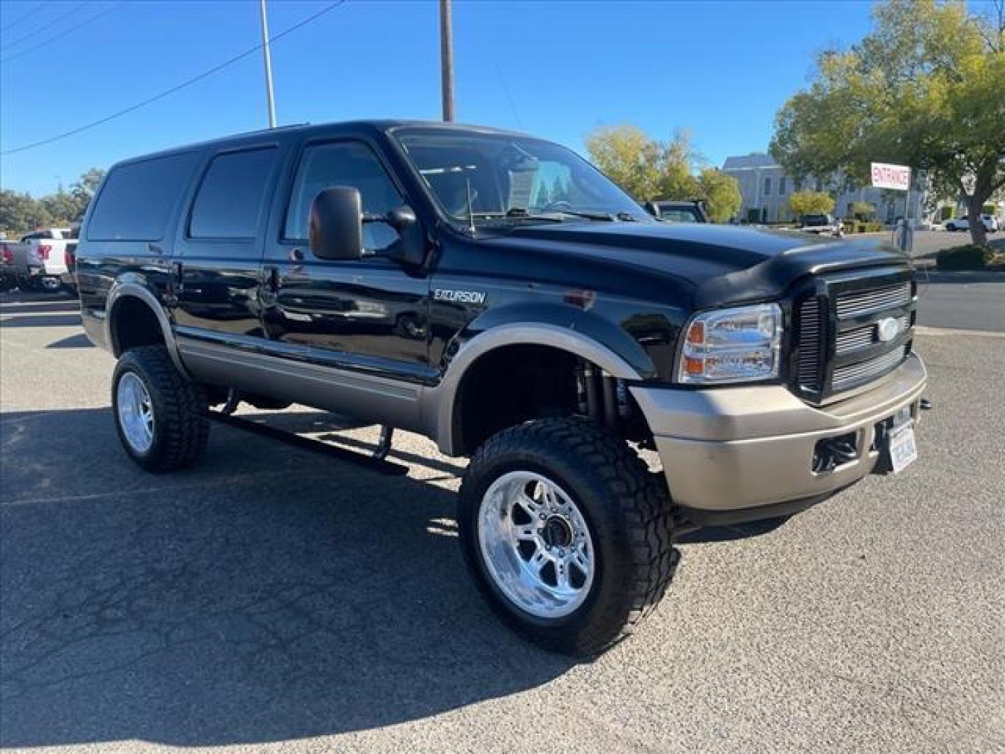 2005 Black Clearcoat Ford Excursion Eddie Bauer (1FMSU45P25E) with an 6.0L Power Stroke 6.0L Diesel Turbo V8 325hp 560ft. lbs. Common Rail Direct Injection engine, 5-Speed Automatic transmission, located at 800 Riverside Ave, Roseville, CA, 95678, (916) 773-4549, 38.732265, -121.291039 - DIESEL 4X4 EDDIE BAUER LIFTED LOW MILES NEW EGR AND OIL COOLER SERVICE RECORDS ONE OWNER - Photo#1