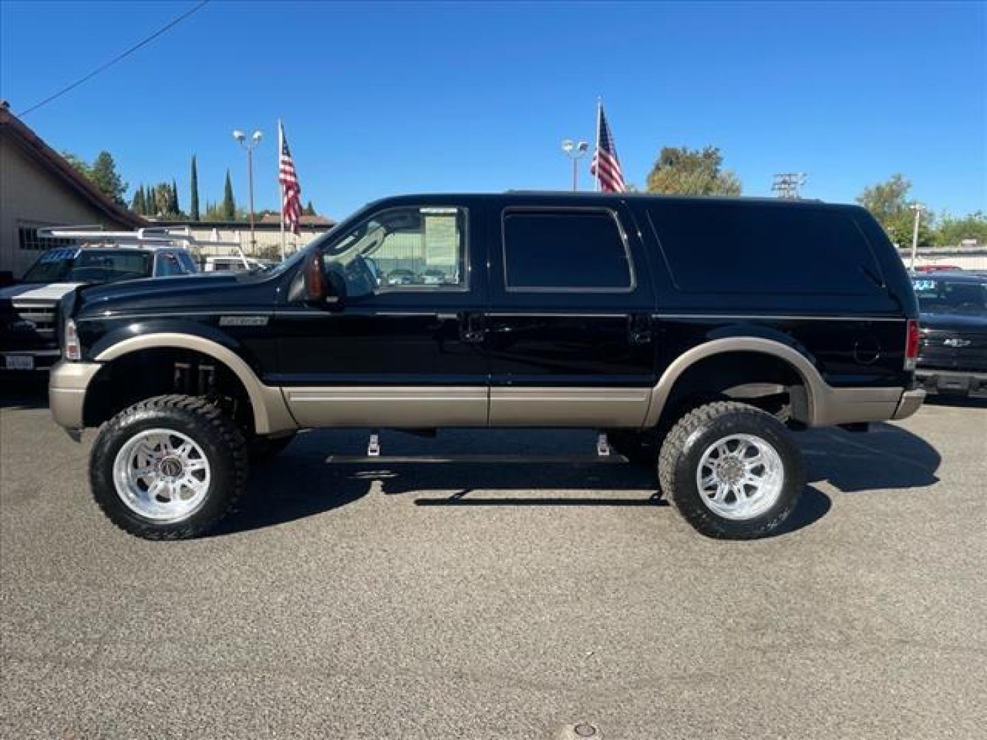 2005 Black Clearcoat Ford Excursion Eddie Bauer (1FMSU45P25E) with an 6.0L Power Stroke 6.0L Diesel Turbo V8 325hp 560ft. lbs. Common Rail Direct Injection engine, 5-Speed Automatic transmission, located at 800 Riverside Ave, Roseville, CA, 95678, (916) 773-4549, 38.732265, -121.291039 - DIESEL 4X4 EDDIE BAUER LIFTED LOW MILES NEW EGR AND OIL COOLER SERVICE RECORDS ONE OWNER - Photo#4