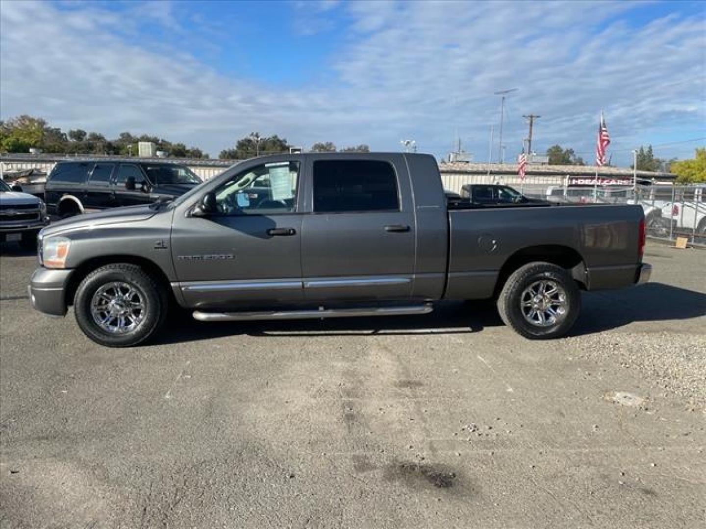 2006 Dk. Gray Dodge Ram 2500 Laramie (3D3KR29CX6G) with an 5.9L 5.9L Turbocharged Diesel I6 OHV 24V FI Engine Direct Injection engine, 4-Speed Automatic transmission, located at 800 Riverside Ave, Roseville, CA, 95678, (916) 773-4549, 38.732265, -121.291039 - CUMMINS DIESEL MEGA CAB CLEAN CARFAX - Photo#4