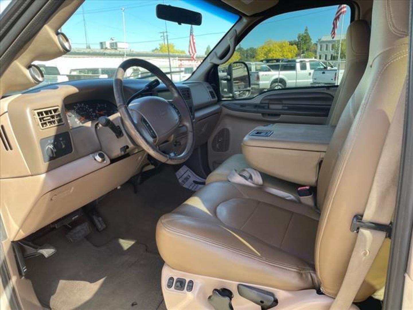 1999 Light Prairie Tan Clearcoat Metallic Ford F-250 Super Duty XLT (1FTNW21F7XE) with an 7.3L Turbocharged Diesel V8 OHV 16V FI Engine Other engine, 4-Speed Automatic transmission, located at 800 Riverside Ave, Roseville, CA, 95678, (916) 773-4549, 38.732265, -121.291039 - Photo#10