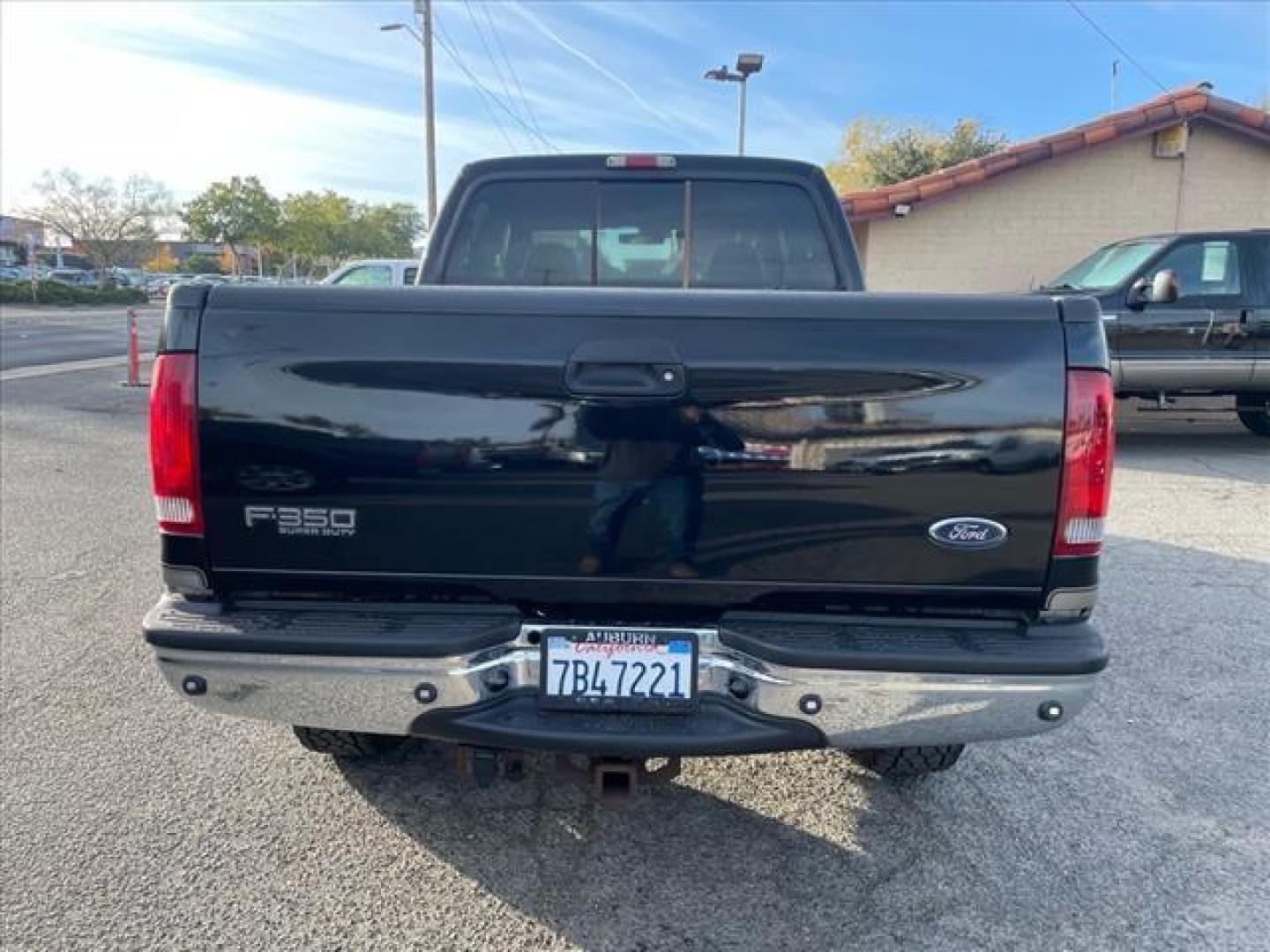 2003 Black/Arizona Beige Metallic Ford F-350 Super Duty Lariat (1FTSW31P13E) with an Power Stroke 6.0L Diesel Turbo V8 325hp 560ft. lbs. Other engine, 5-Speed Automatic transmission, located at 800 Riverside Ave, Roseville, CA, 95678, (916) 773-4549, 38.732265, -121.291039 - DIESEL CREW CAB 4X4 FX4 LARIAT OIL COOLER REPLACED SERVICE RECORDS ON CLEAN CARFAX - Photo#9