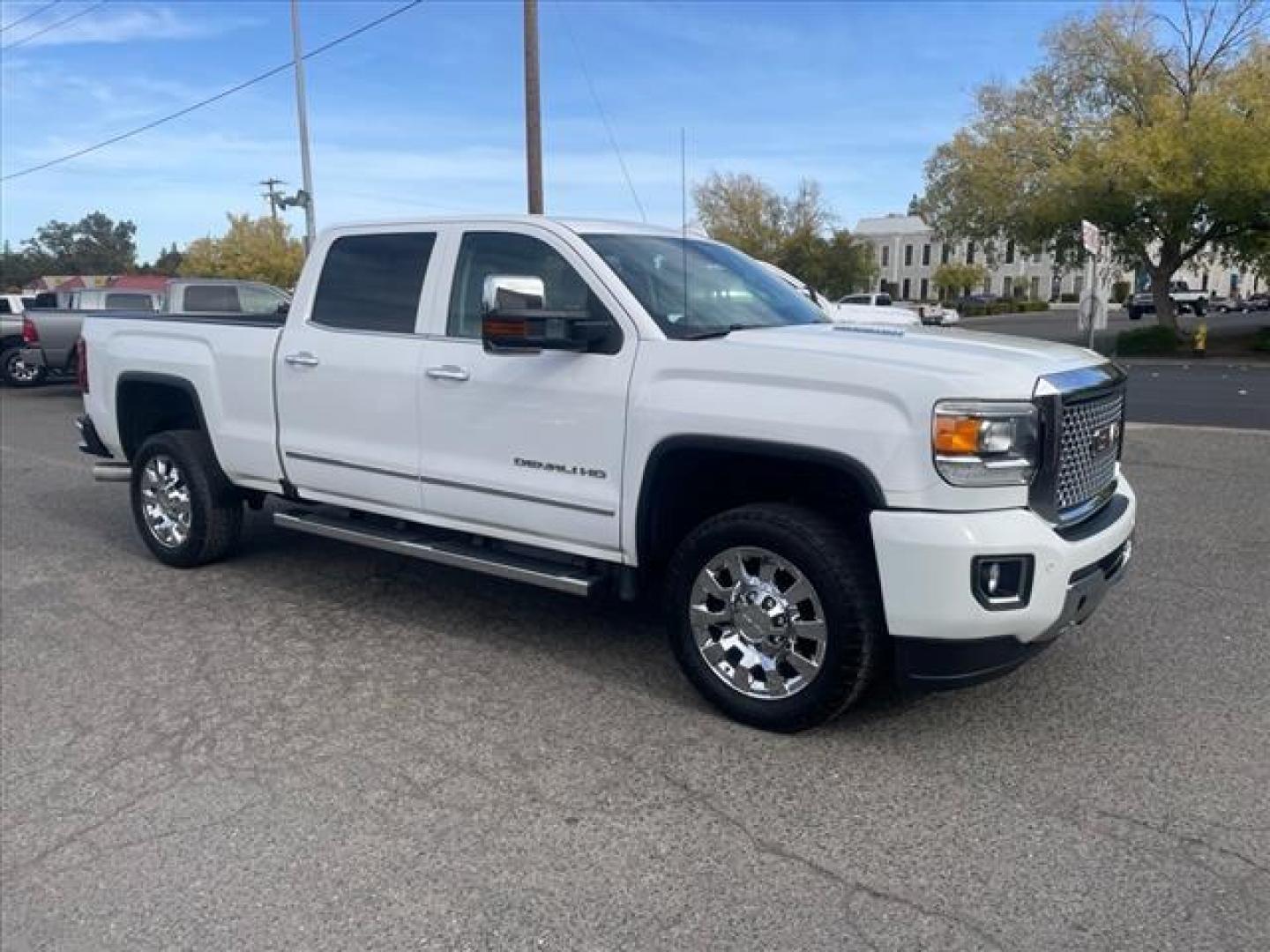 2016 Summit White GMC Sierra 2500HD Denali (1GT12UE86GF) with an 6.6L Duramax 6.6L Diesel Turbo V8 397hp 765ft. lbs. Common Rail Direct Injection engine, Allison 1000 6-Speed Shiftable Automatic transmission, located at 800 Riverside Ave, Roseville, CA, 95678, (916) 773-4549, 38.732265, -121.291039 - Photo#1