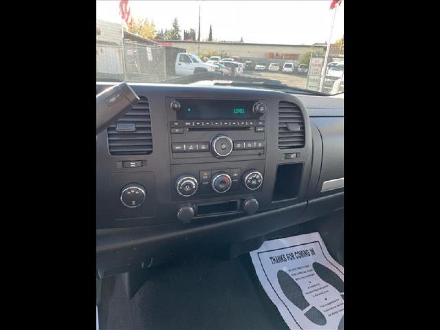 2008 Silver Birch Metallic Chevrolet Silverado 2500HD LT1 (1GCHK24658E) with an 6.6L Duramax 6.6L Diesel Turbo V8 365hp 660ft. lbs. Common Rail Direct Injection engine, Allison 1000 6-Speed Shiftable Automatic transmission, located at 800 Riverside Ave, Roseville, CA, 95678, (916) 773-4549, 38.732265, -121.291039 - Photo#11