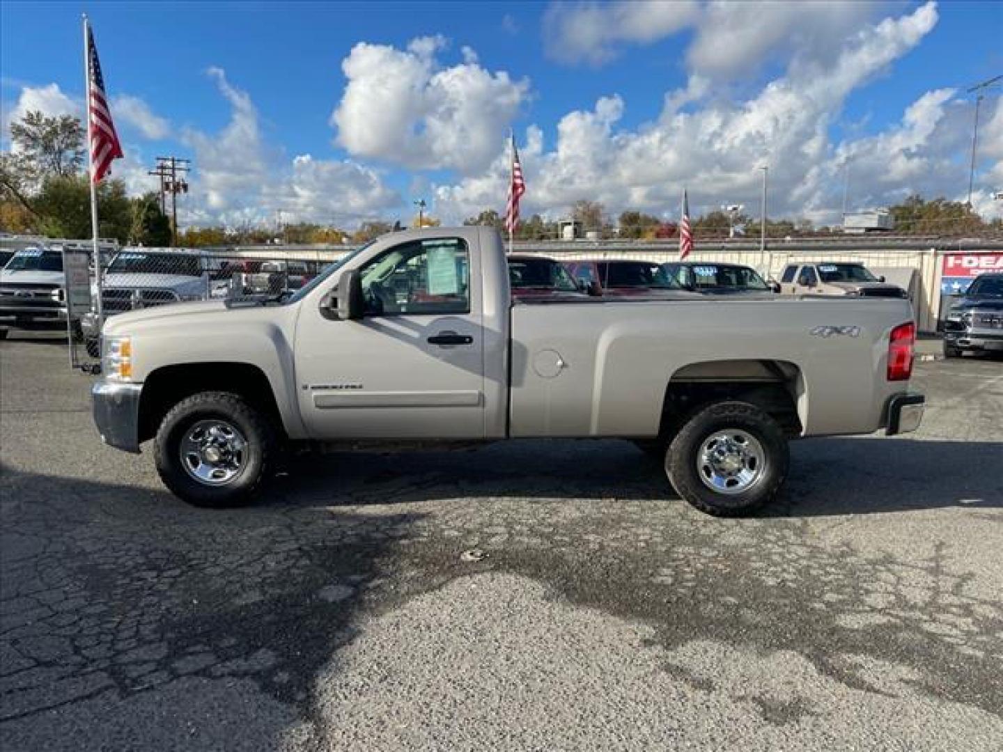 2008 Silver Birch Metallic Chevrolet Silverado 2500HD LT1 (1GCHK24658E) with an 6.6L Duramax 6.6L Diesel Turbo V8 365hp 660ft. lbs. Common Rail Direct Injection engine, Allison 1000 6-Speed Shiftable Automatic transmission, located at 800 Riverside Ave, Roseville, CA, 95678, (916) 773-4549, 38.732265, -121.291039 - Photo#5