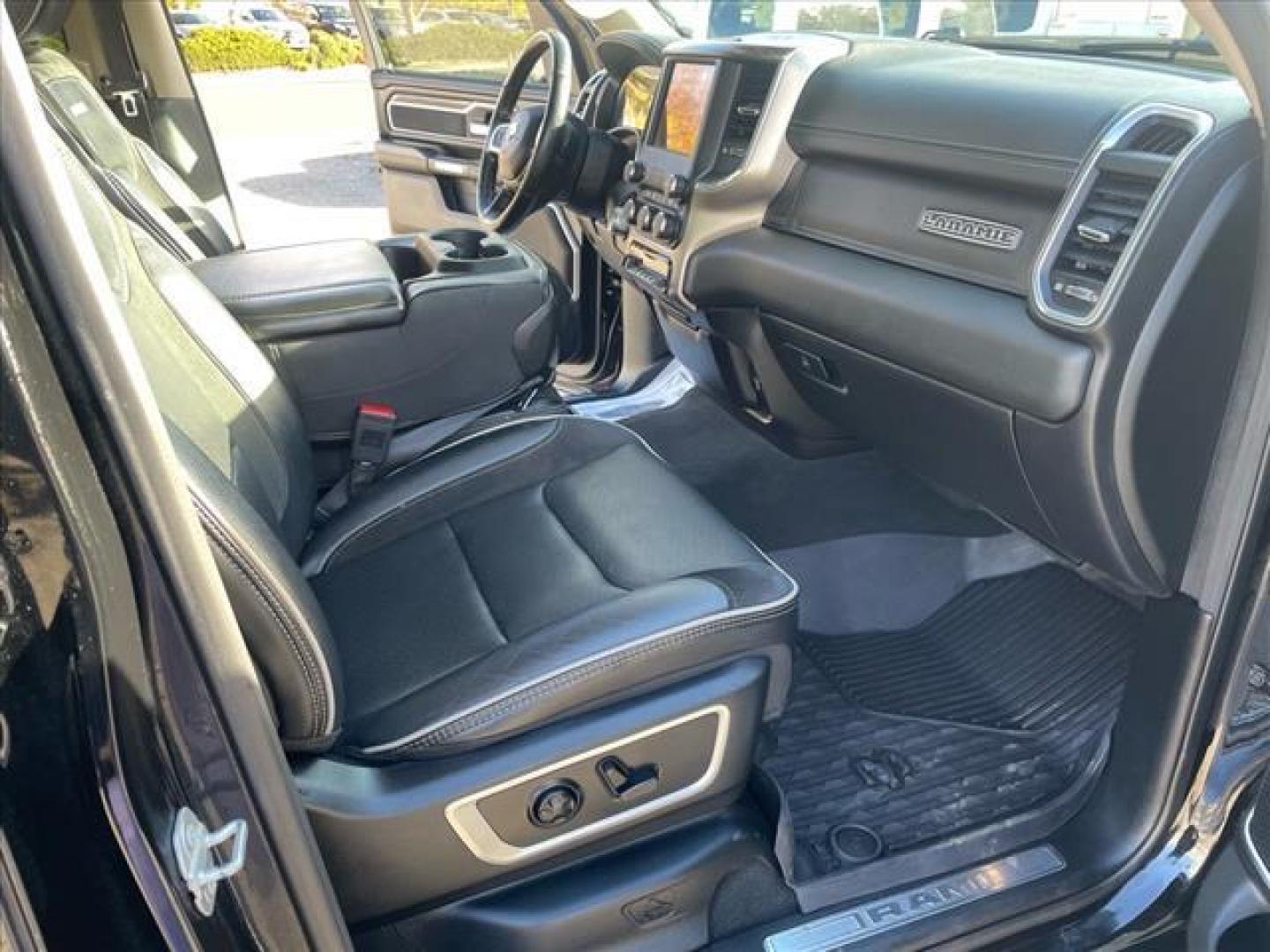 2020 Diamond Black Crystal Pearl Coat RAM 1500 Laramie (1C6SRFJM2LN) with an 3.0L EcoDiesel 3.0L Biodiesel Turbo V6 260hp 480ft. lbs. Common Rail Direct Injection engine, 8-Speed Shiftable Automatic transmission, located at 800 Riverside Ave, Roseville, CA, 95678, (916) 773-4549, 38.732265, -121.291039 - Photo#15