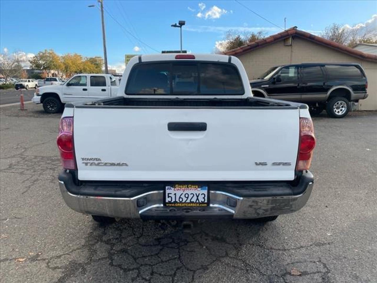 2006 Super White Toyota Tacoma V6 (5TELU42N96Z) with an 4.0L 4.0L NA V6 double overhead cam (DOHC) 24V Other engine, 5-Speed Automatic transmission, located at 800 Riverside Ave, Roseville, CA, 95678, (916) 773-4549, 38.732265, -121.291039 - Photo#8