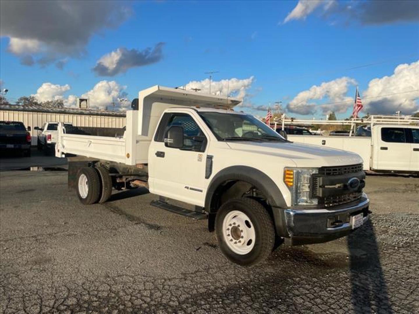 2017 White Ford F-550 XL (1FDUF5GT3HE) with an 6.7L 8 Cylinder Other engine, 6-Speed Automatic transmission, located at 800 Riverside Ave, Roseville, CA, 95678, (916) 773-4549, 38.732265, -121.291039 - DIESEL DUMP BED ONE OWNER CLEAN CARFAX - Photo#1