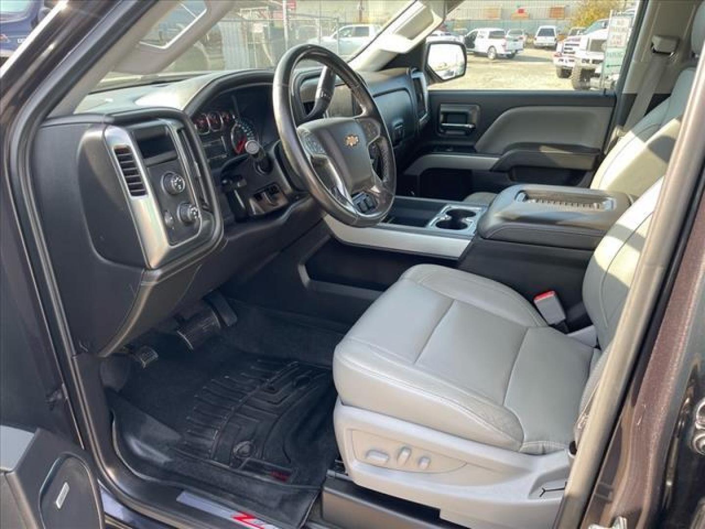 2016 Autumn Bronze Metallic Chevrolet Silverado 1500 LTZ Z71 (1GCVKSEC3GZ) with an 5.3L EcoTec3 5.3L V8 355hp 383ft. lbs. Direct Injection engine, 6-Speed Shiftable Automatic w/Overdrive transmission, located at 800 Riverside Ave, Roseville, CA, 95678, (916) 773-4549, 38.732265, -121.291039 - Photo#10