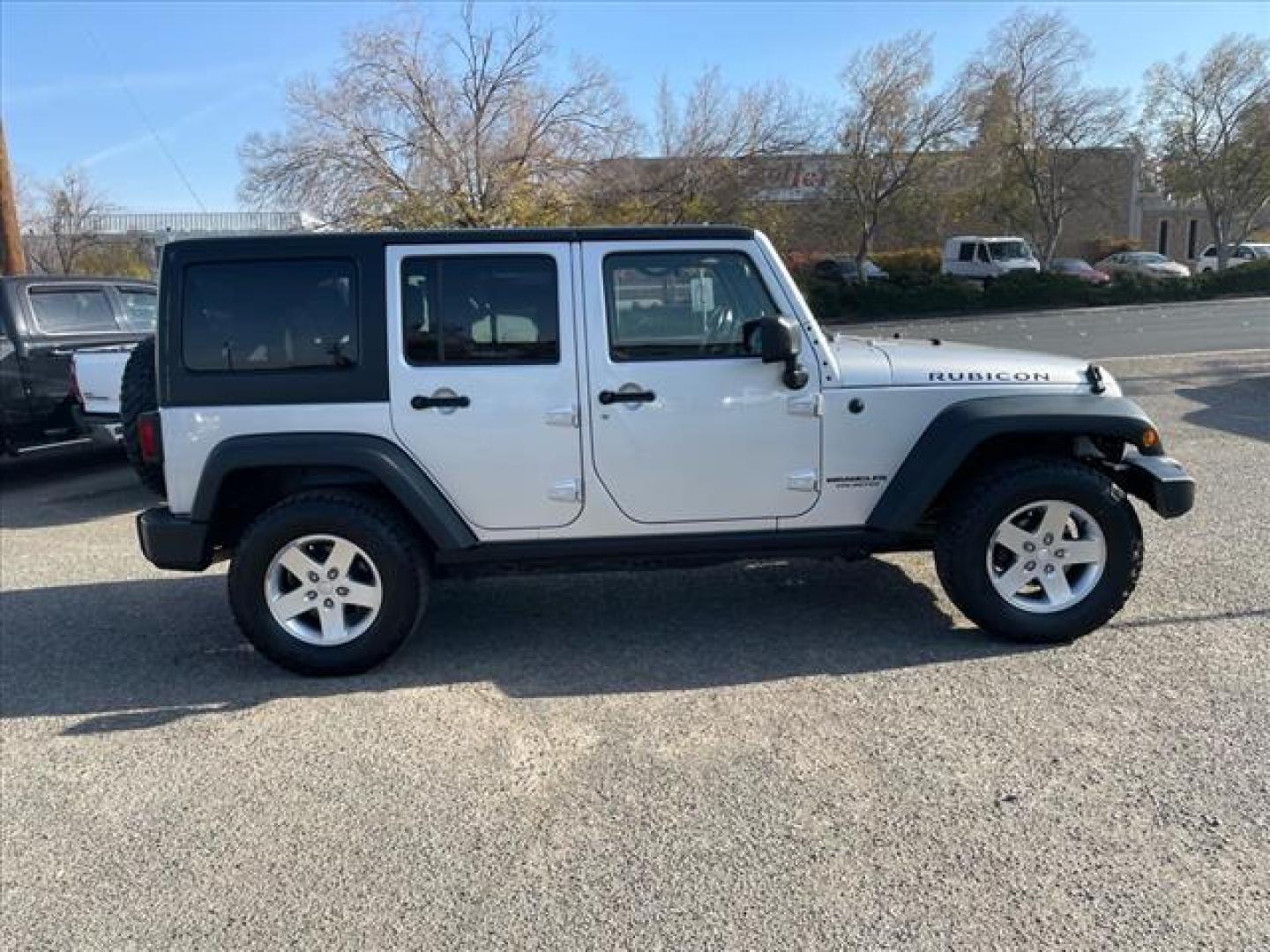 2011 Bright Silver Metallic Clear Coat Jeep Wrangler Unlimited Rubicon (1J4BA6H18BL) with an 3.8L 3.8L V6 202hp 237ft. lbs. Sequential Multiport Fuel Injection engine, 4-Speed Automatic transmission, located at 800 Riverside Ave, Roseville, CA, 95678, (916) 773-4549, 38.732265, -121.291039 - Photo#6