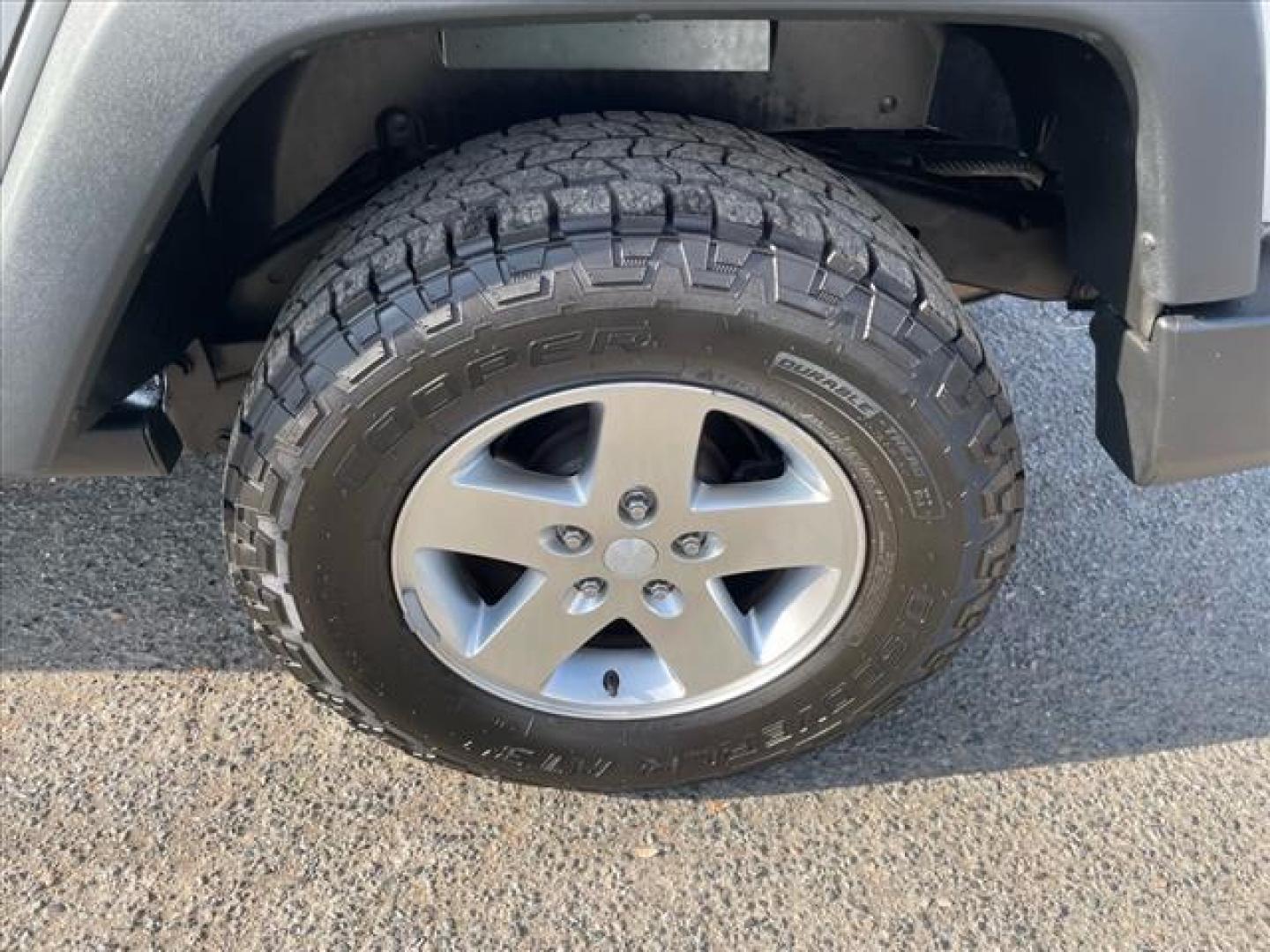 2011 Bright Silver Metallic Clear Coat Jeep Wrangler Unlimited Rubicon (1J4BA6H18BL) with an 3.8L 3.8L V6 202hp 237ft. lbs. Sequential Multiport Fuel Injection engine, 4-Speed Automatic transmission, located at 800 Riverside Ave, Roseville, CA, 95678, (916) 773-4549, 38.732265, -121.291039 - Photo#7