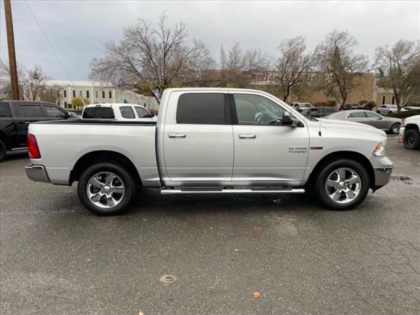 2016 Bright Silver Metallic Clear Coat RAM 1500 Big Horn (1C6RR7LM1GS) with an 3.0L EcoDiesel 3.0L Biodiesel Turbo V6 240hp 420ft. lbs. Common Rail Direct Injection engine, 8-Speed Shiftable Automatic transmission, located at 800 Riverside Ave, Roseville, CA, 95678, (916) 773-4549, 38.732265, -121.291039 - Photo#5