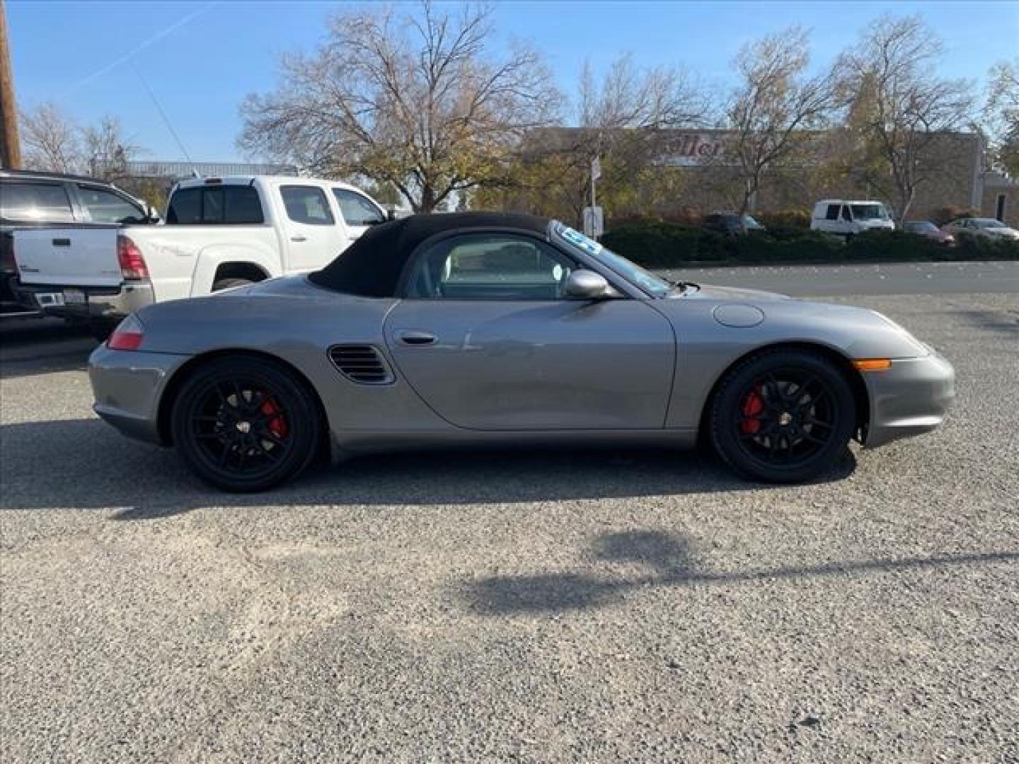 2003 Polar Silver Metallic Porsche Boxster S (WP0CB29883U) with an 3L NA H6 double overhead cam (DOHC) 24V Other engine, 5-Speed Automatic transmission, located at 800 Riverside Ave, Roseville, CA, 95678, (916) 773-4549, 38.732265, -121.291039 - CONVERTIBLE LOW MILES - Photo#5